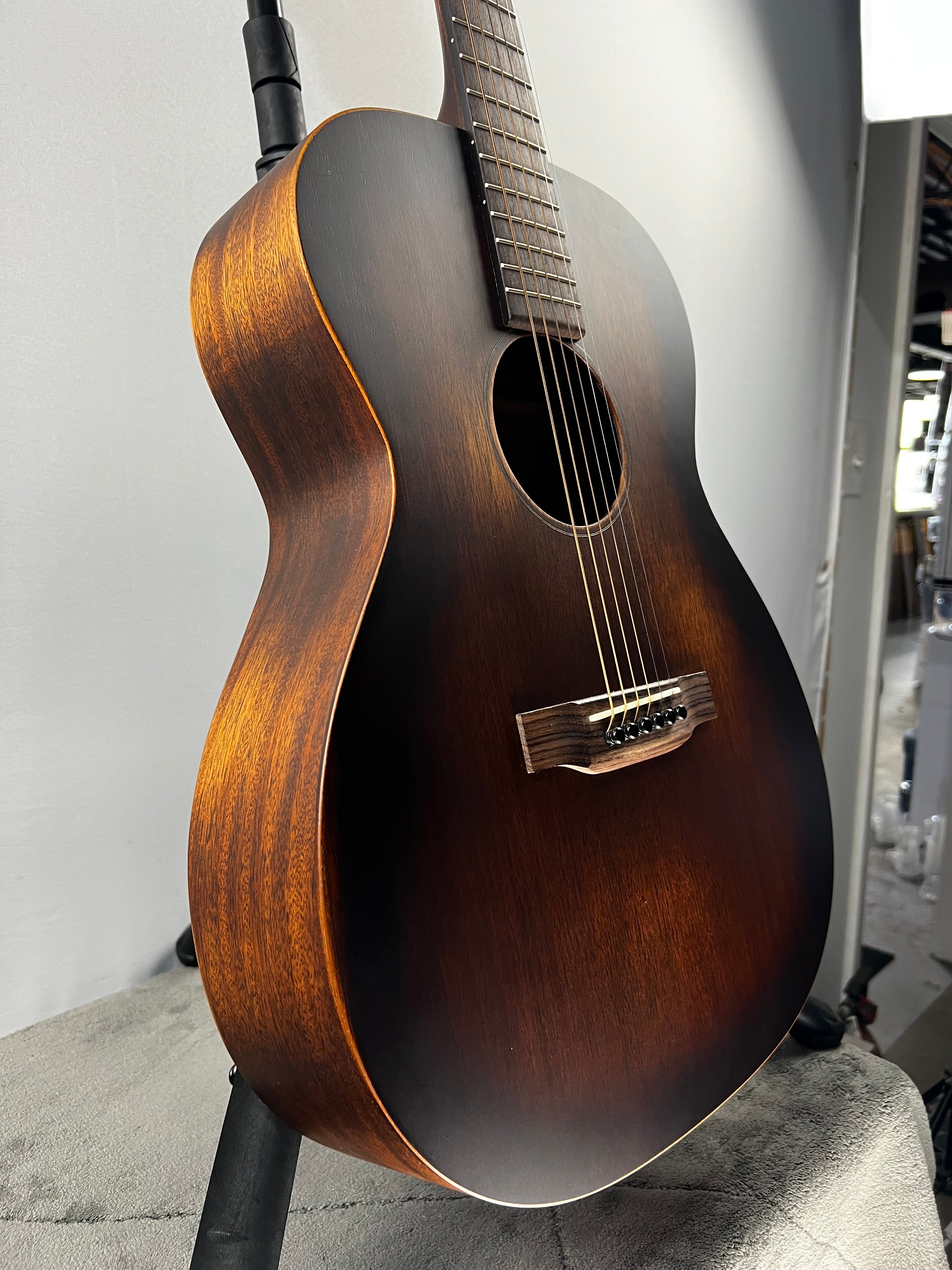 000-15M StreetMaster Acoustic Guitar - Mahogany Burst #389 GET PLEK'D!