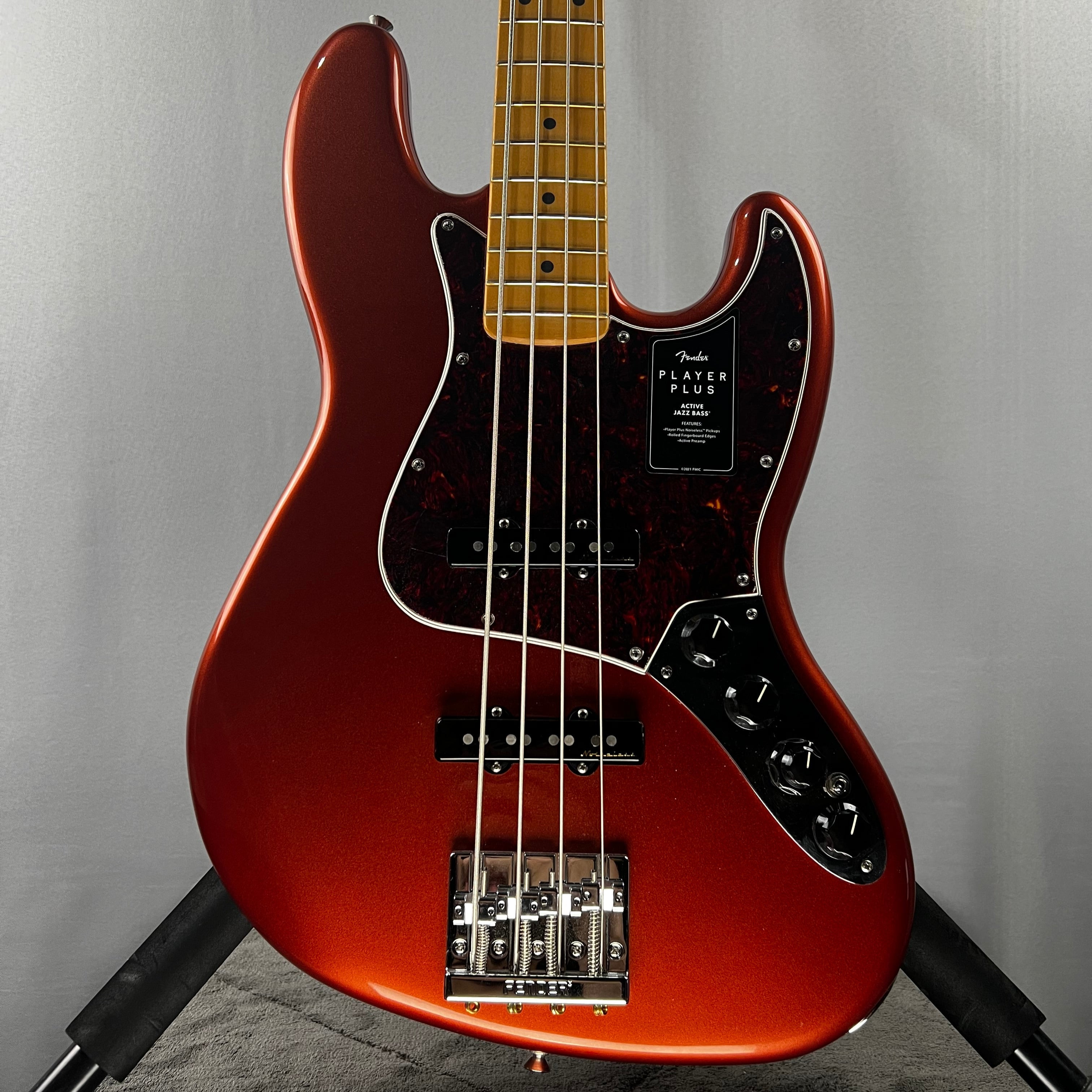 Player Plus Active Jazz Bass - Aged Candy Apple Red #231 GET PLEK'D!