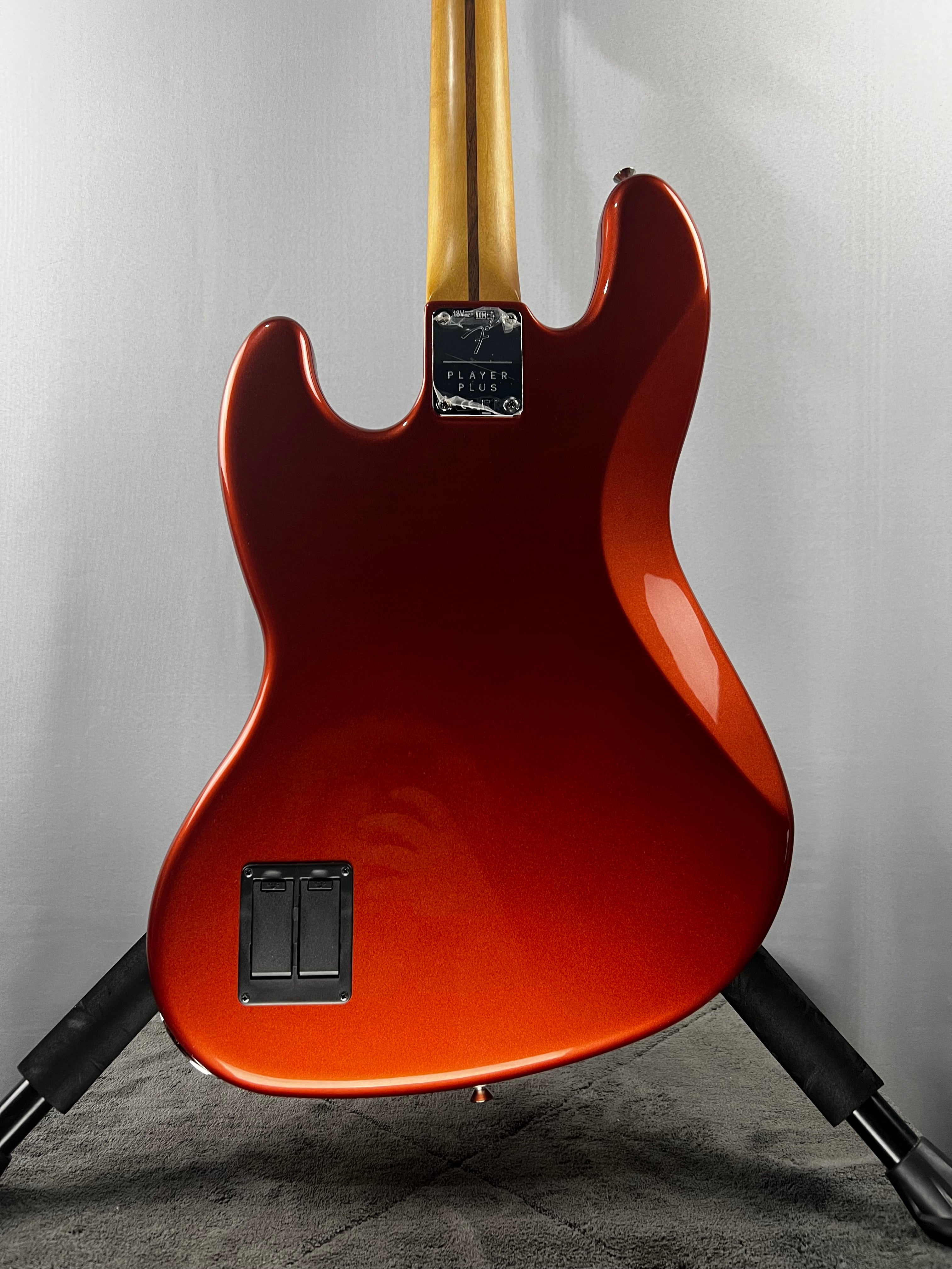 Player Plus Active Jazz Bass - Aged Candy Apple Red #231 GET PLEK'D!