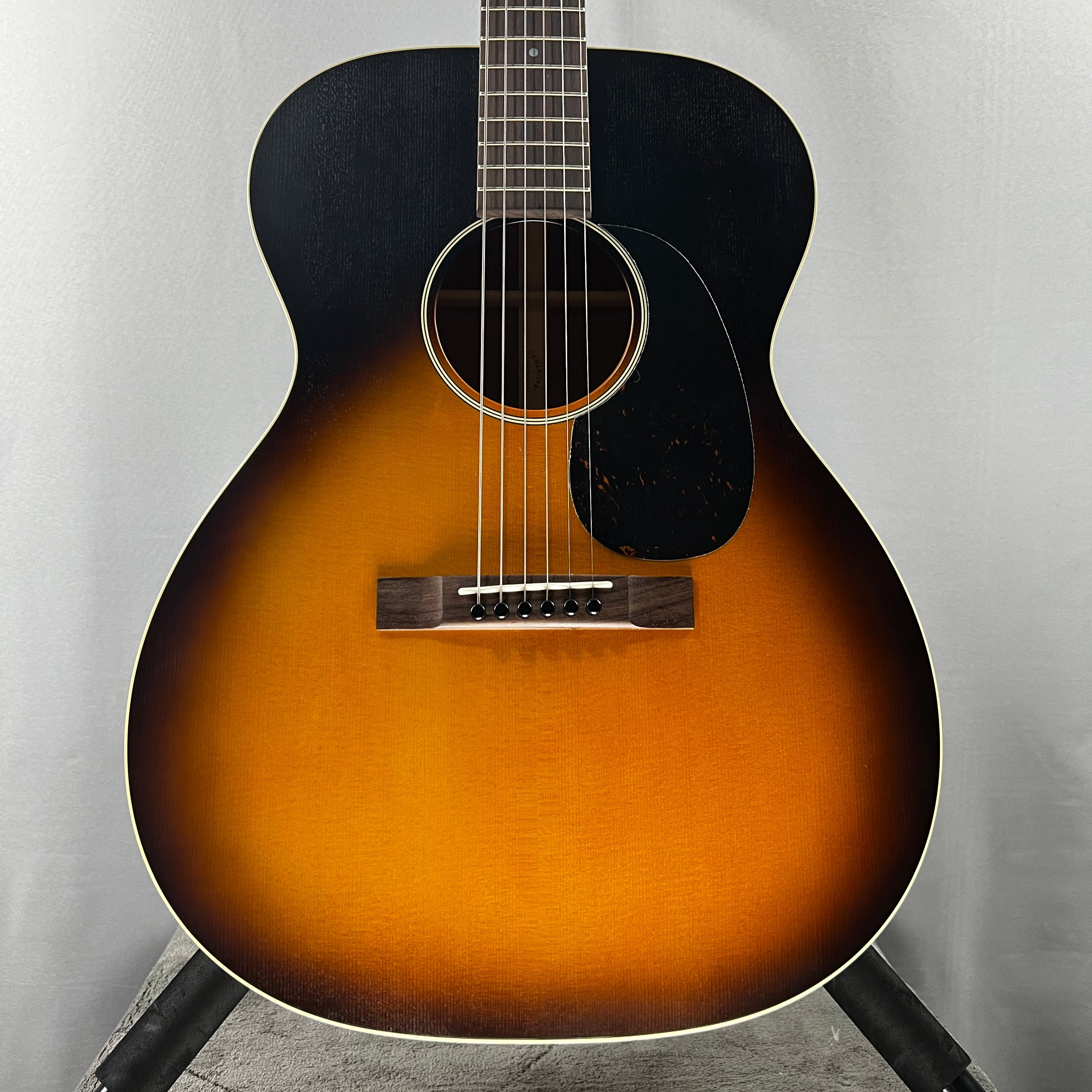 000-17 Acoustic Guitar - Whiskey Sunset #767