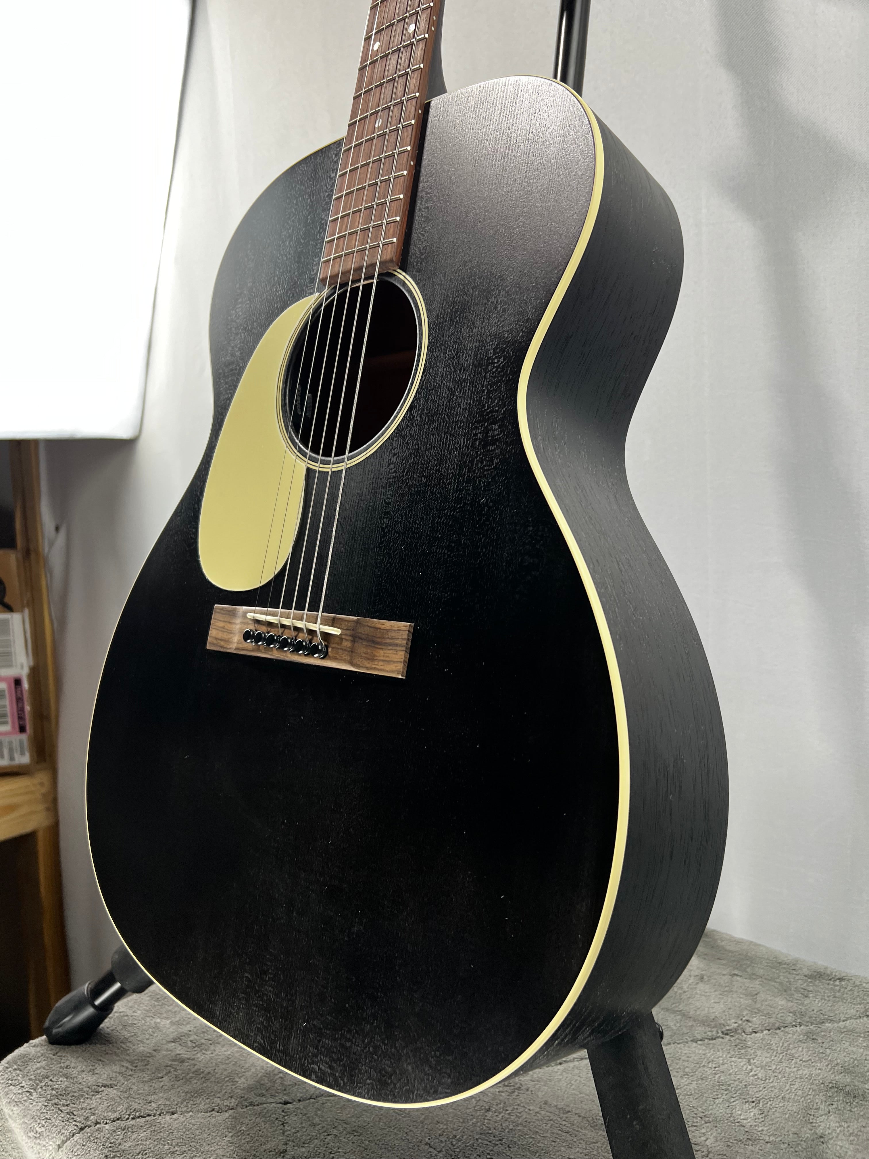 000-17EL Acoustic-electric Guitar - Black Smoke #783 GET PLEK'D!