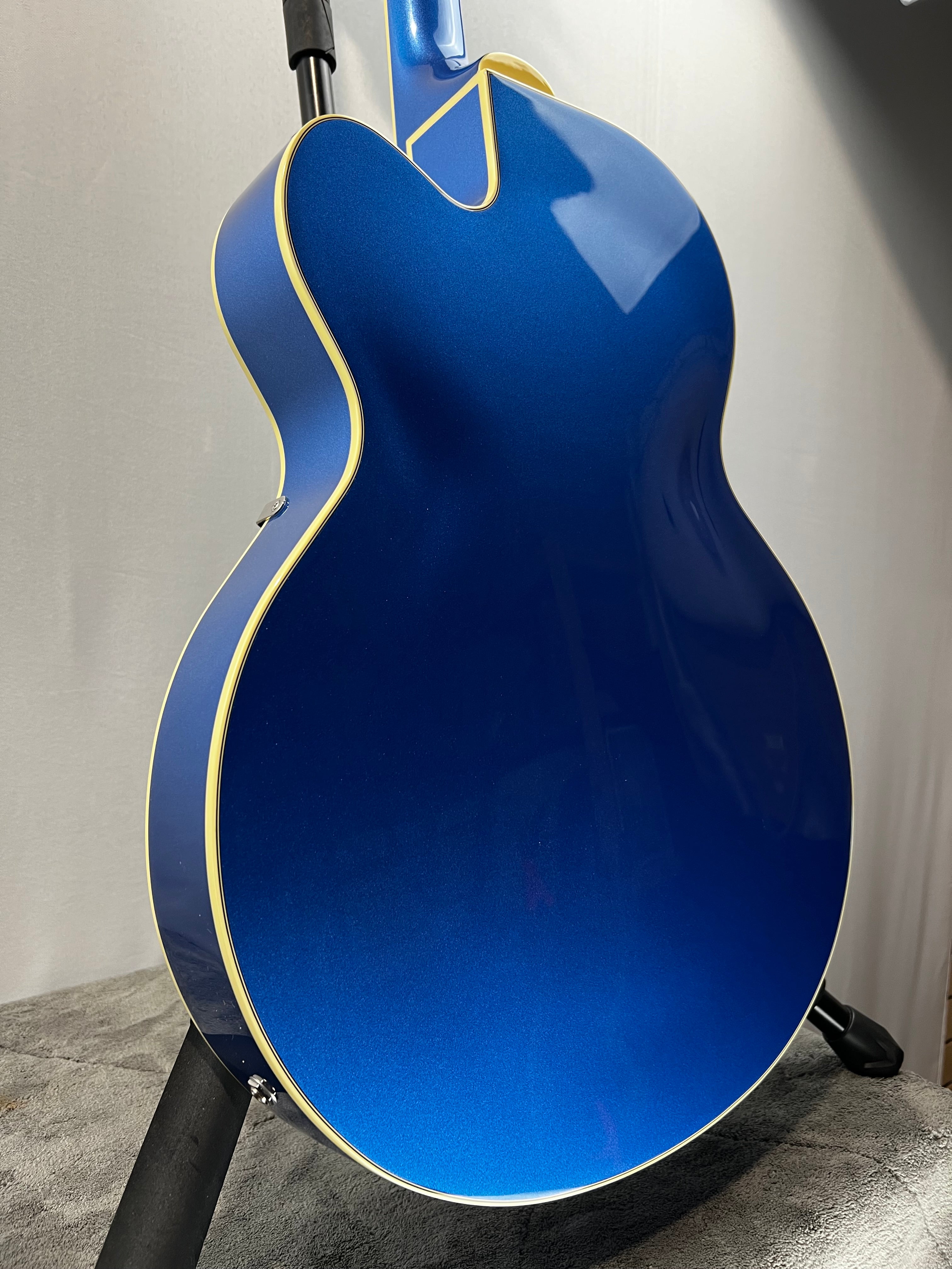 G2420T Streamliner Hollowbody Electric Guitar with Bigsby - Fairlane Blue #014 GET PLEK'D!