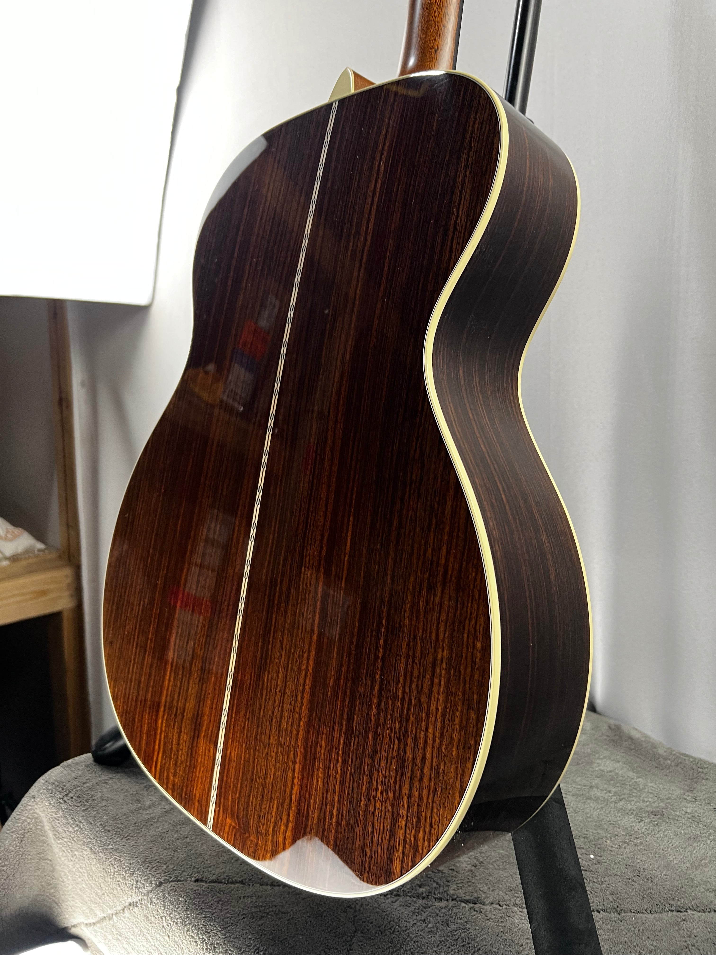 OM-28L Standard Series Acoustic Guitar - Natural with Aging Toner (2025) #685 GET PLEK'D!