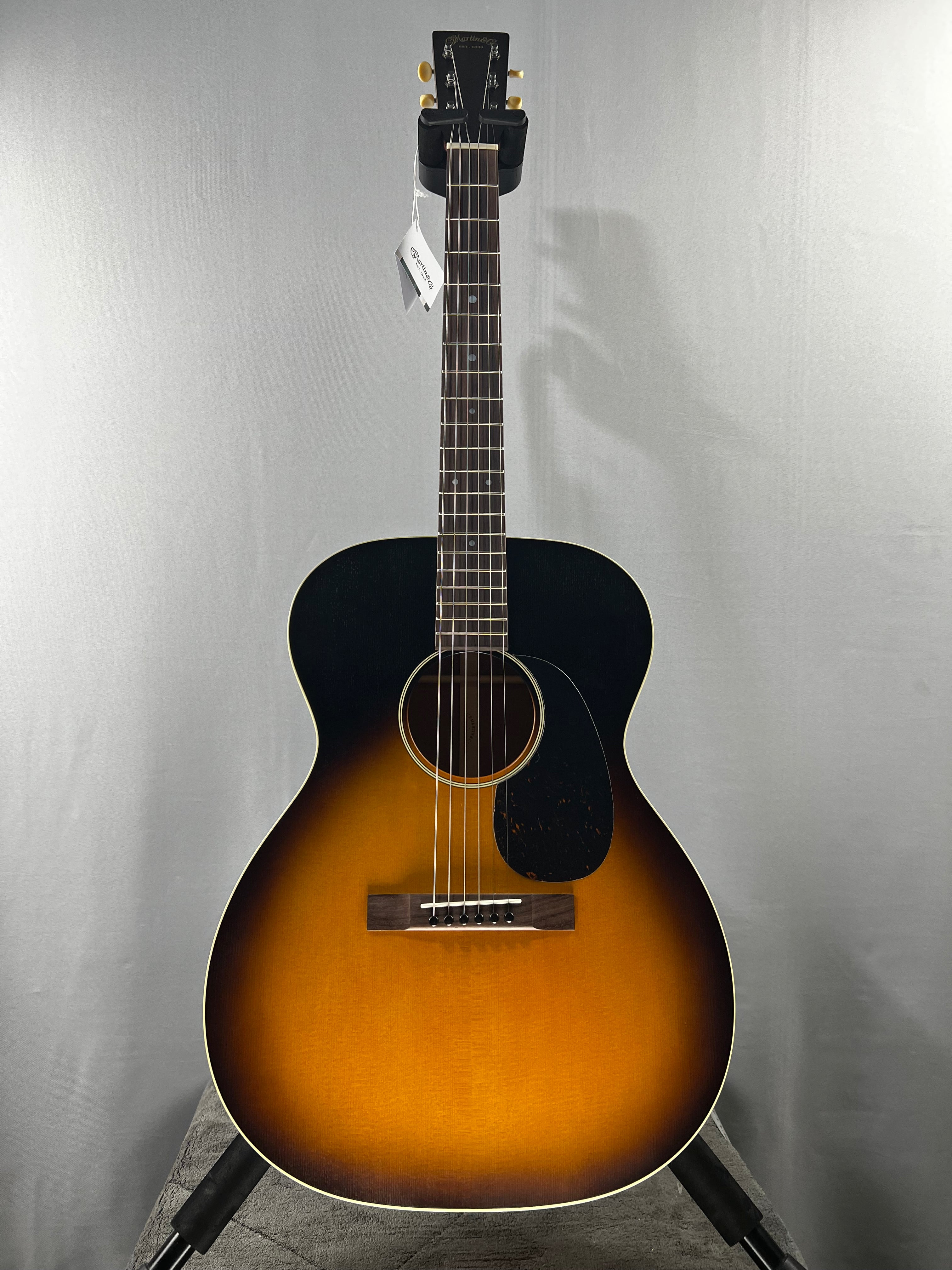 000-17 Acoustic Guitar - Whiskey Sunset #767