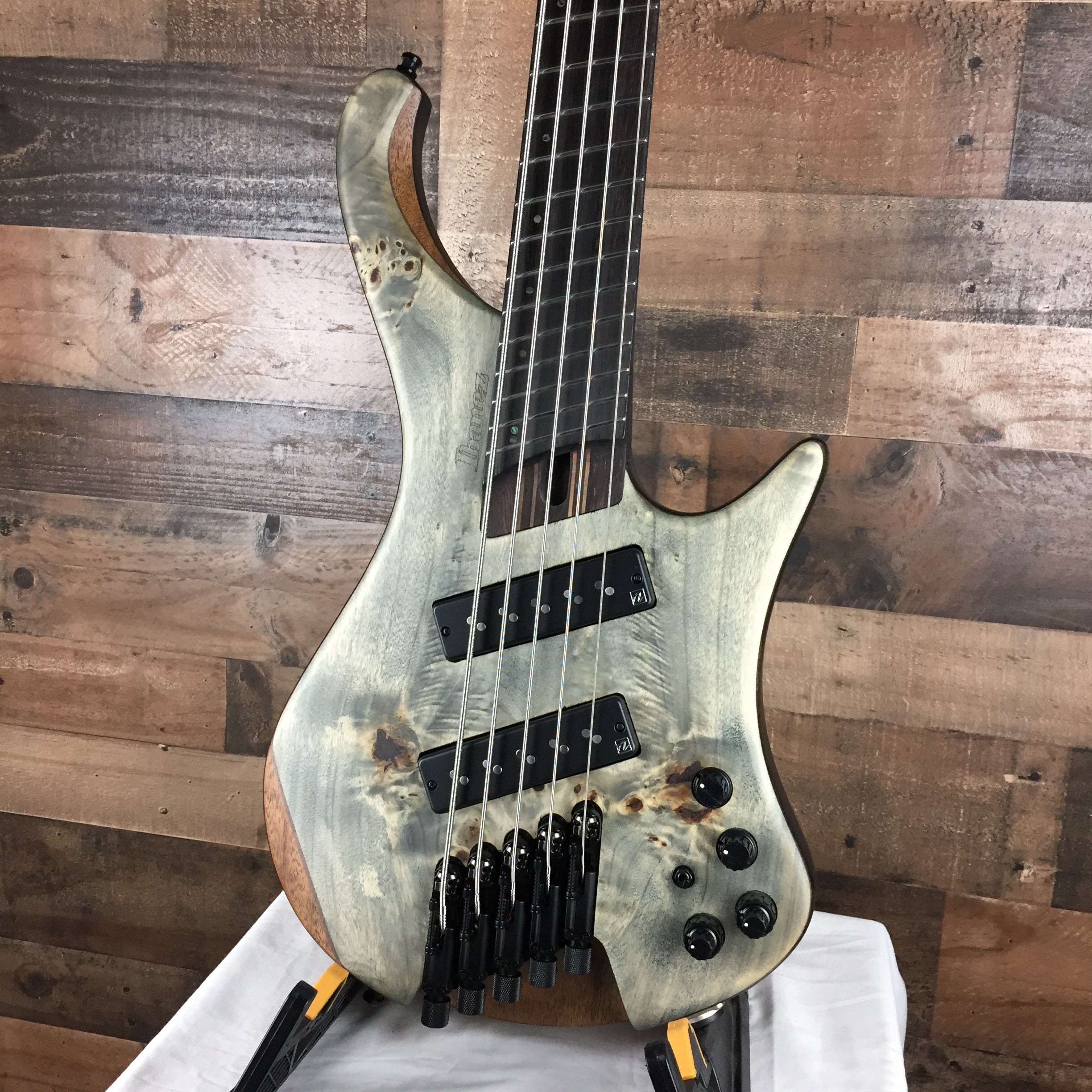 EHB1505MS Headless Bass Guitar, Black Ice Flat, w/Gig Bag, 545