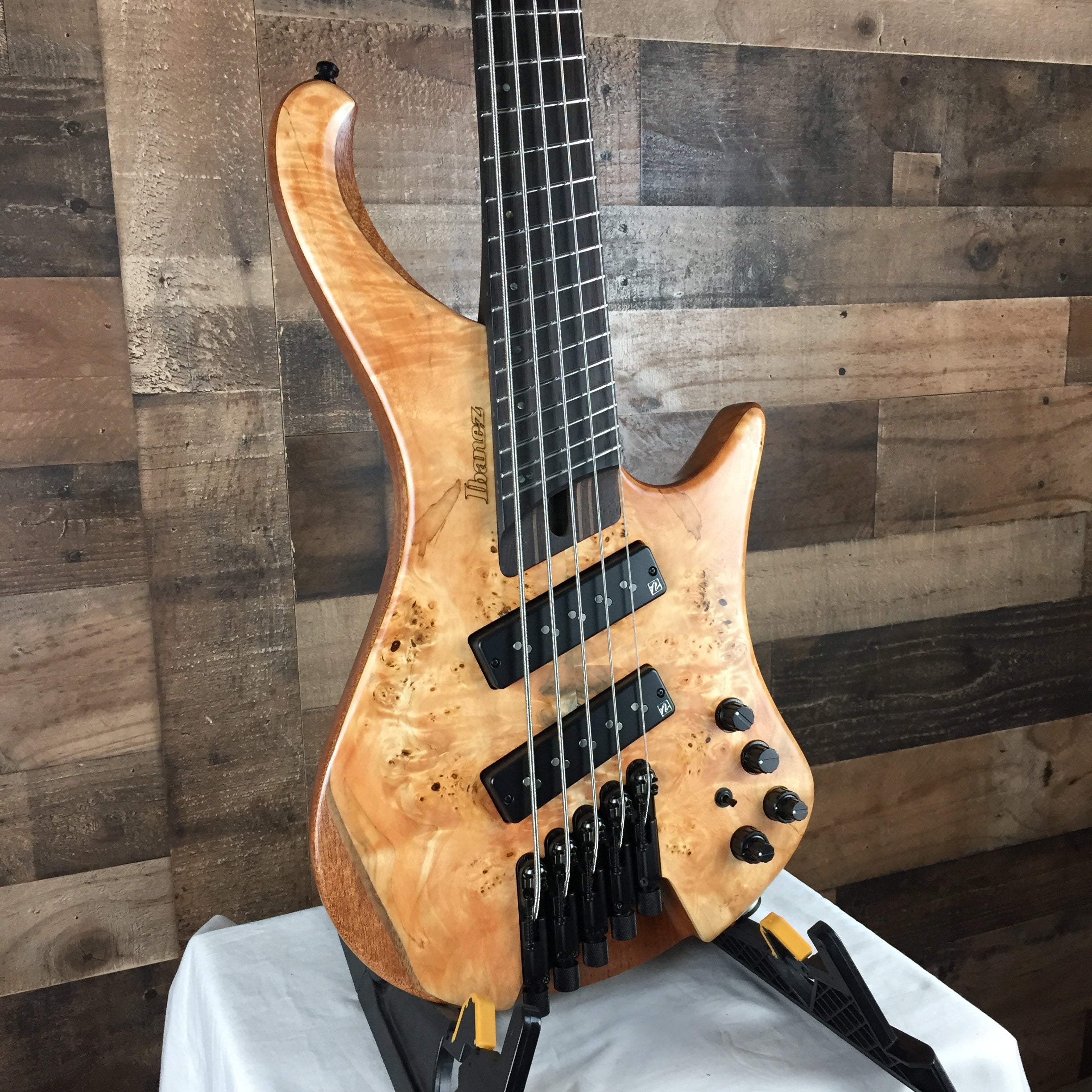 EHB1505SMS Bass Guitar w/Gig Bag, Florid Natural Low Gloss, 175