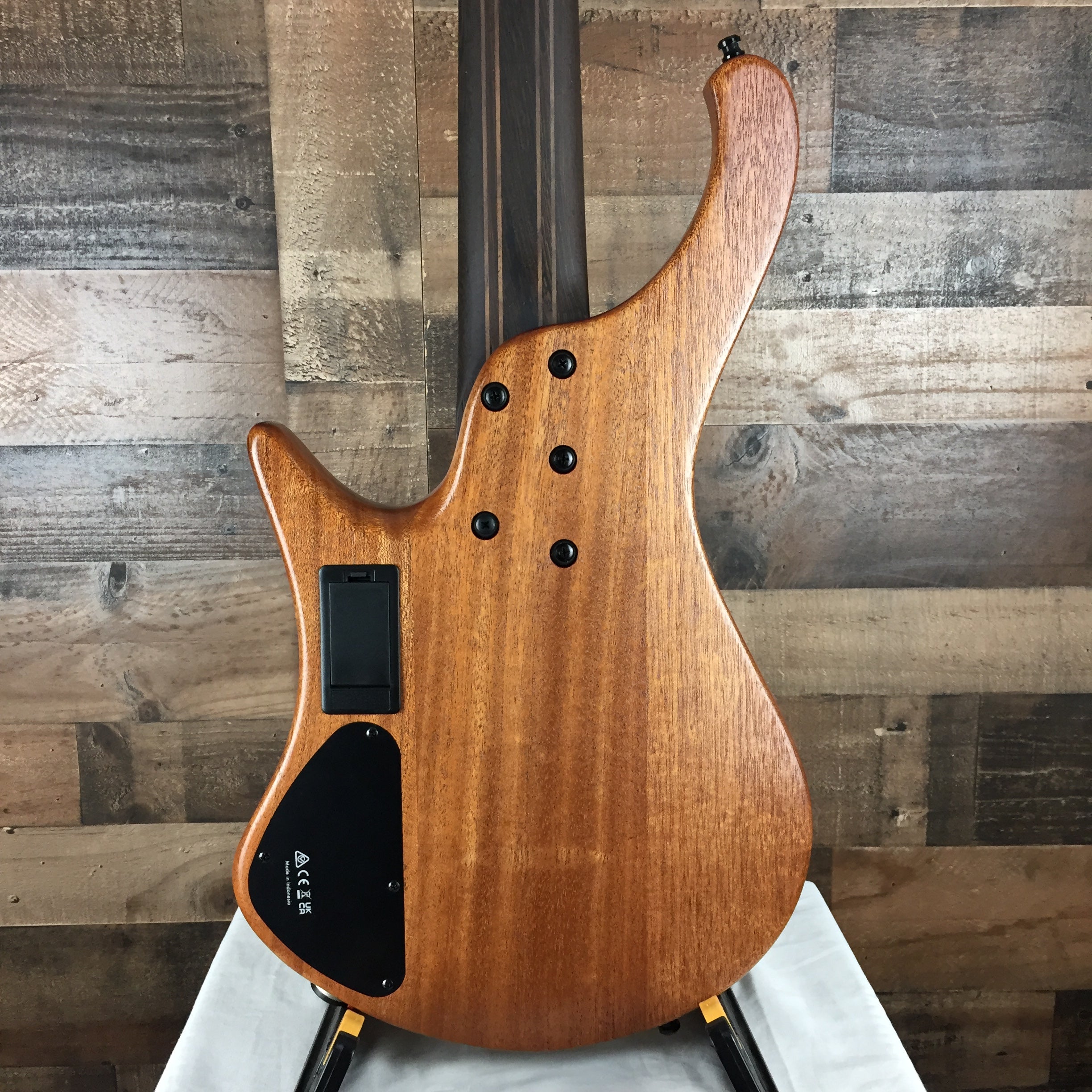EHB1505SMS Bass Guitar w/Gig Bag, Florid Natural Low Gloss, 175