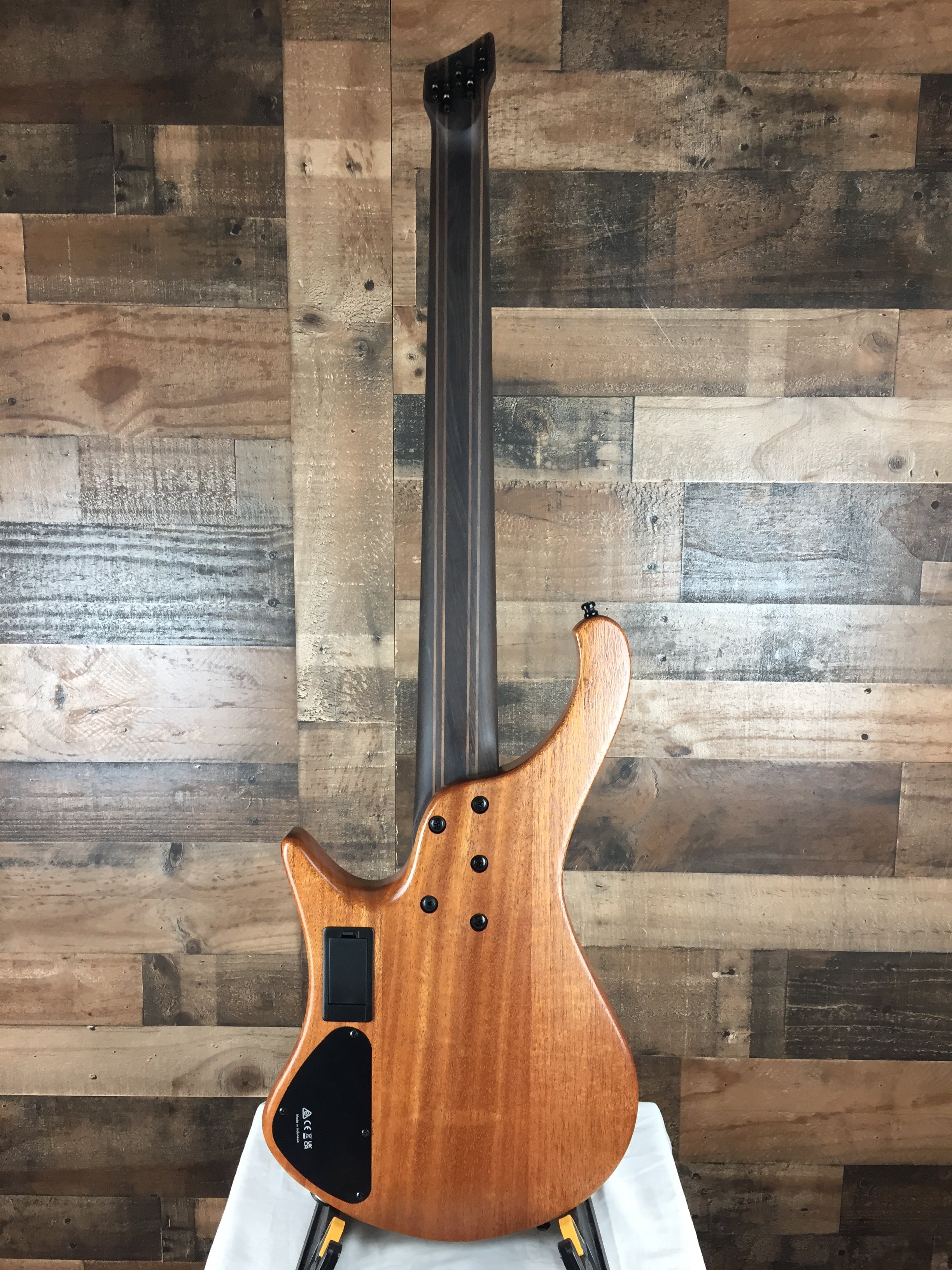 EHB1505SMS Bass Guitar w/Gig Bag, Florid Natural Low Gloss, 175