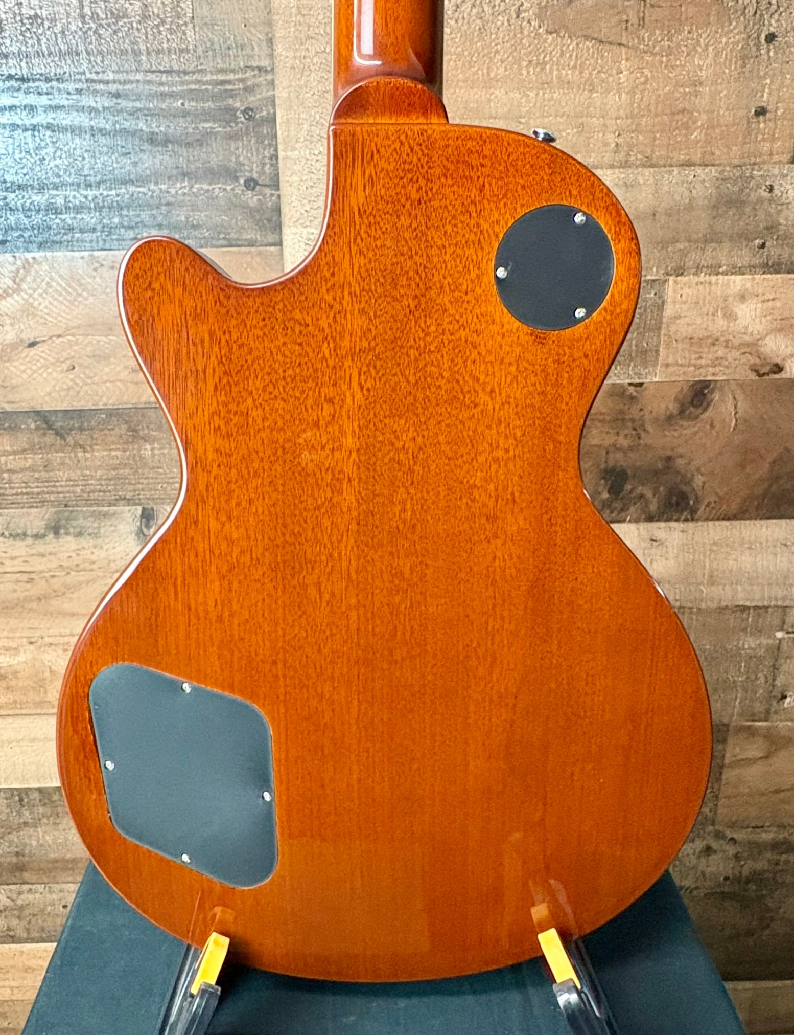 Eastman Guitars SB59 Solidbody Electric Guitar - Truetone Goldburst Gloss, Hardshell Case, 733