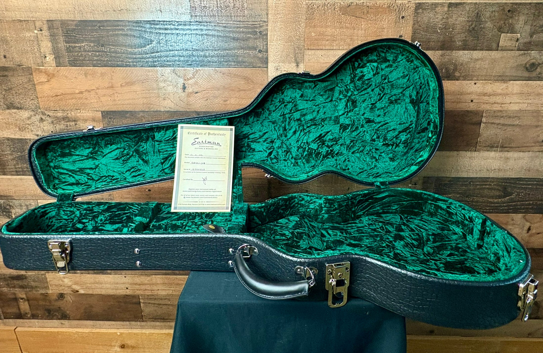 Eastman Guitars SB59 Solidbody Electric Guitar - Truetone Goldburst Gloss, Hardshell Case, 733