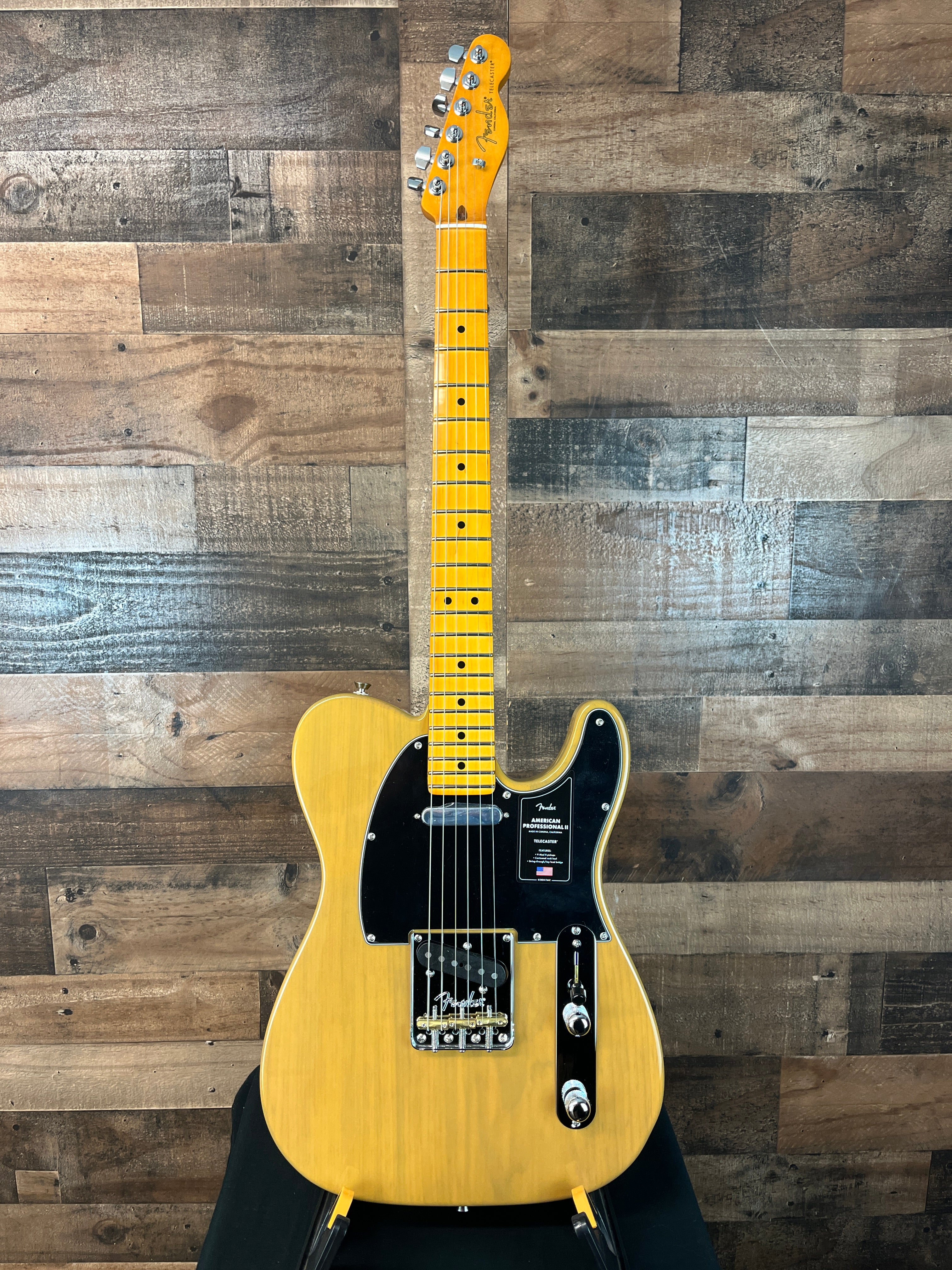 American Professional II Telecaster, Maple Fretboard, Butterscotch Blonde, Hard Case, 915