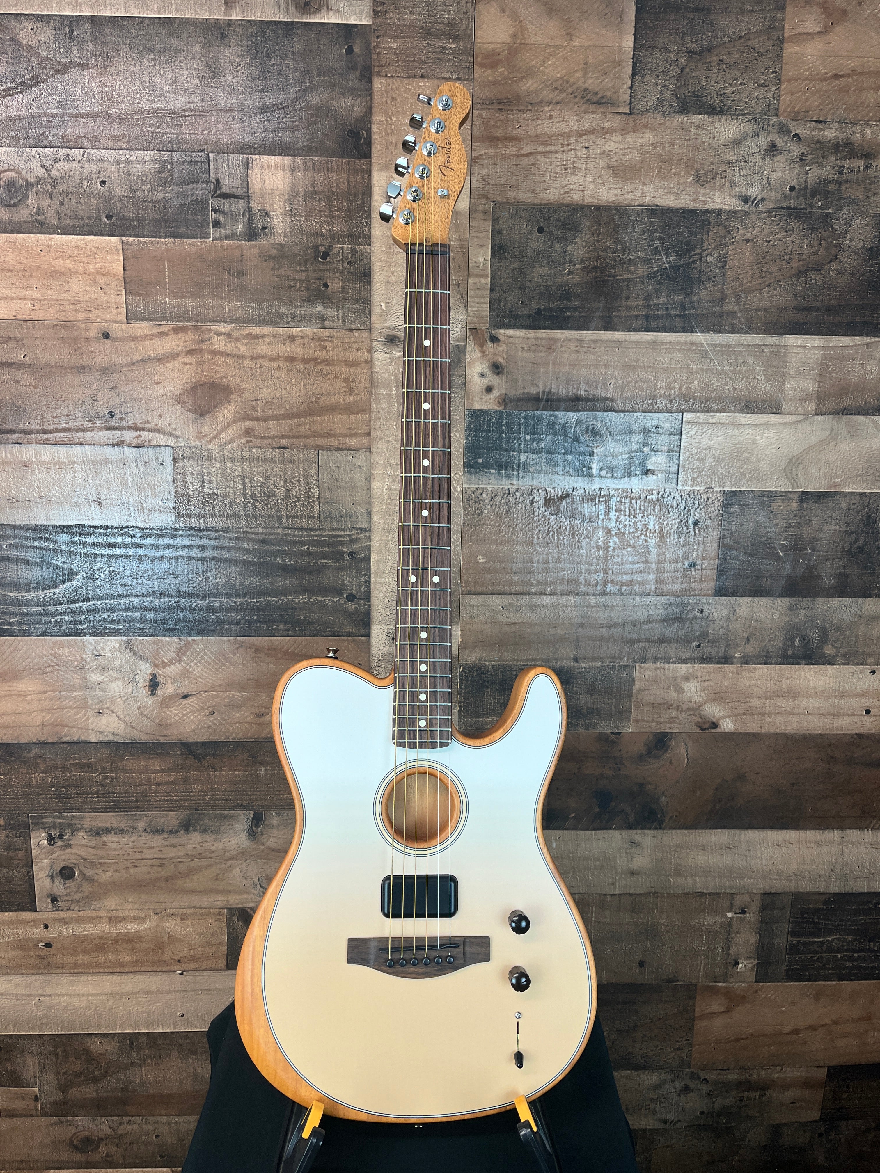FINNEAS Acoustasonic Player Telecaster, Cappuccino Fade, Gig bag, 180