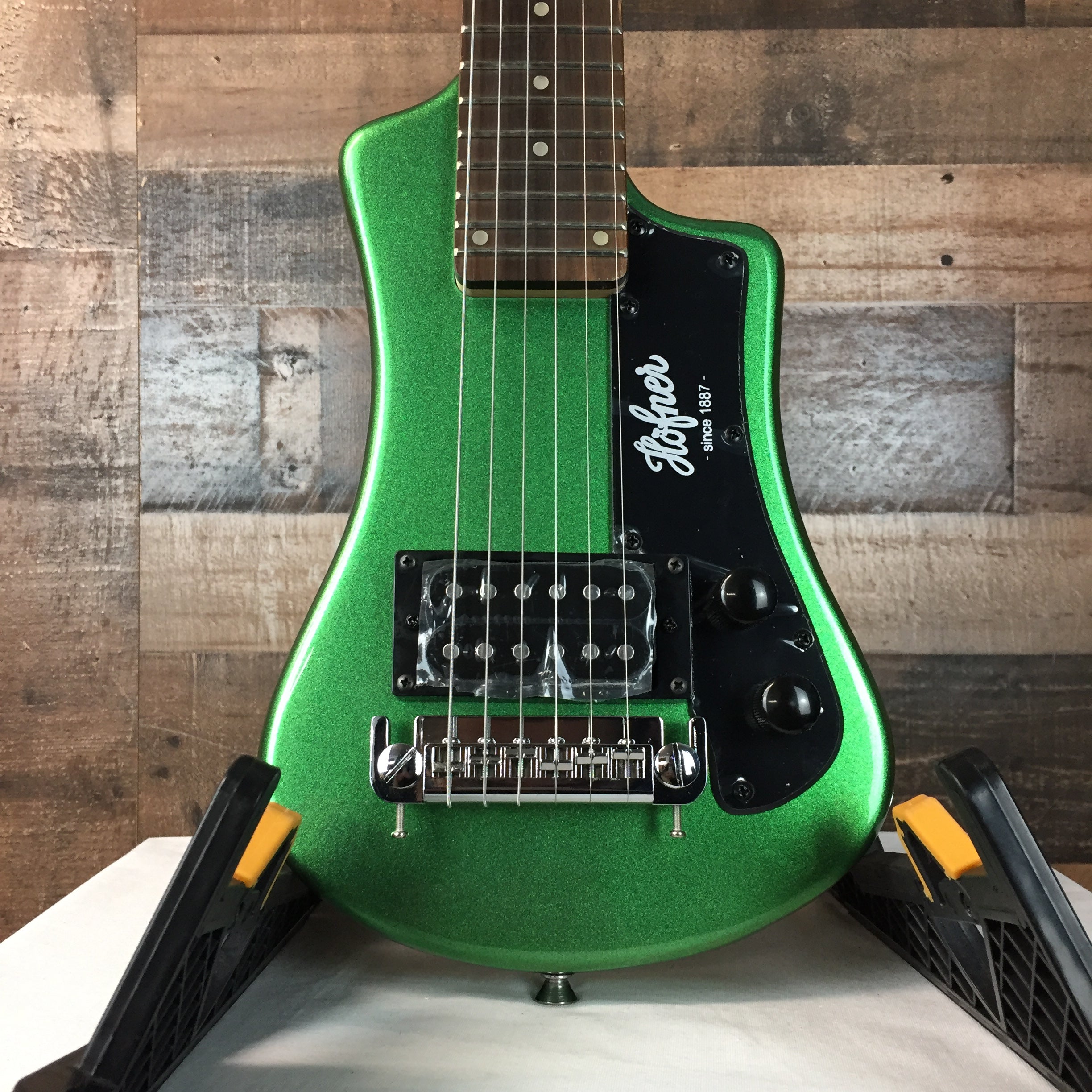 Hofner Shorty HCT-SH Cadillac Green w/ Gig Bag, 783