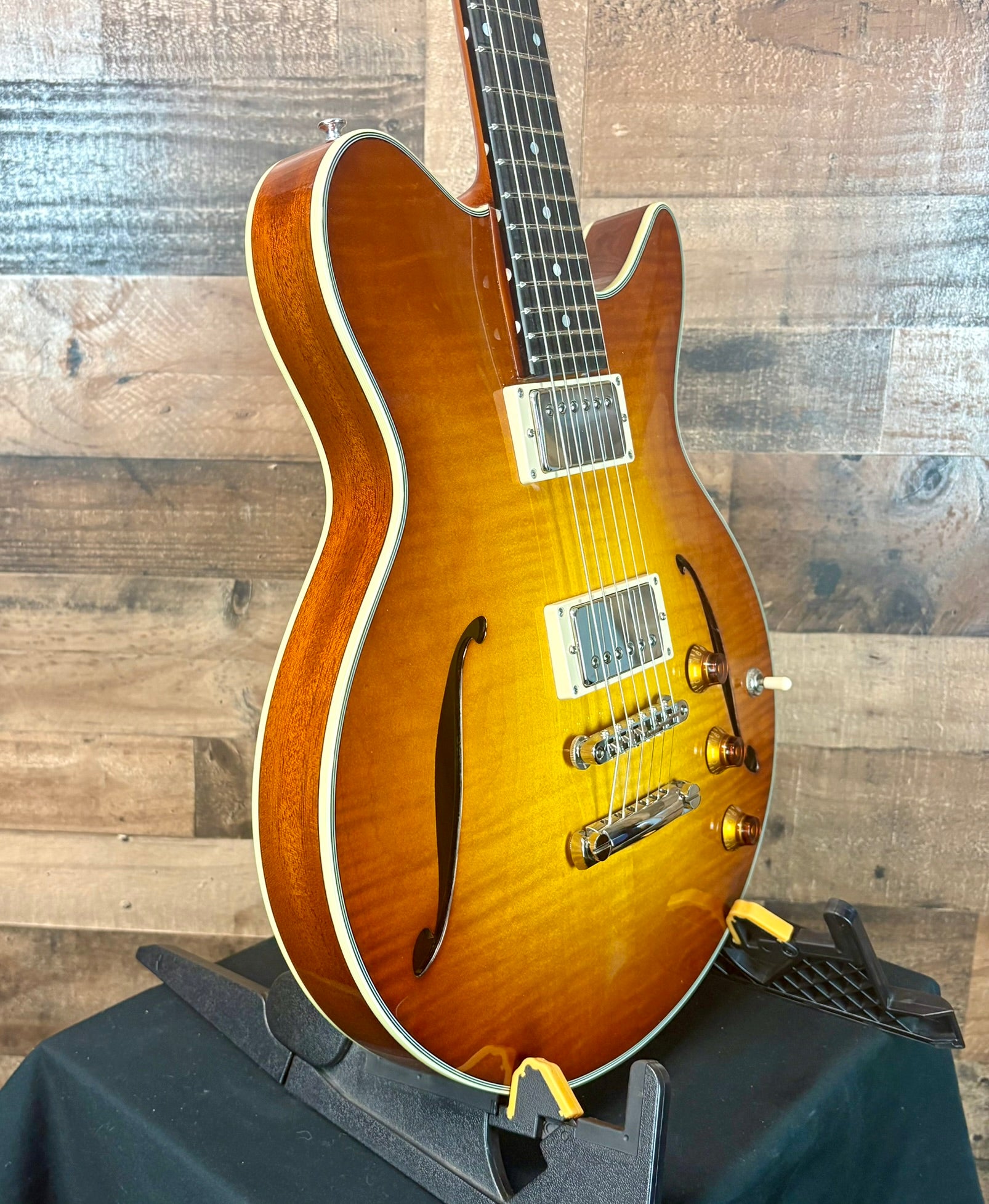 Eastman Romeo California Goldburst