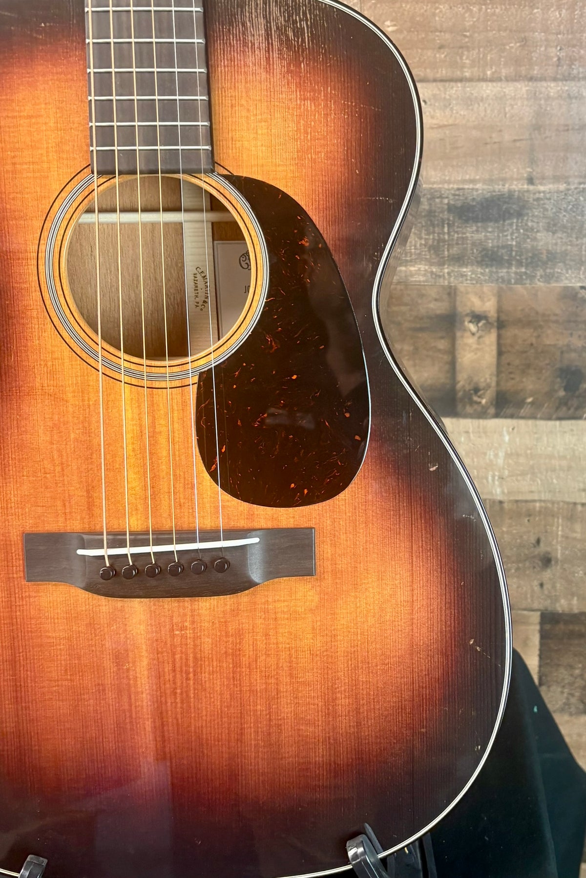 Martin 00-18 Joe Bonamassa Acoustic Guitar