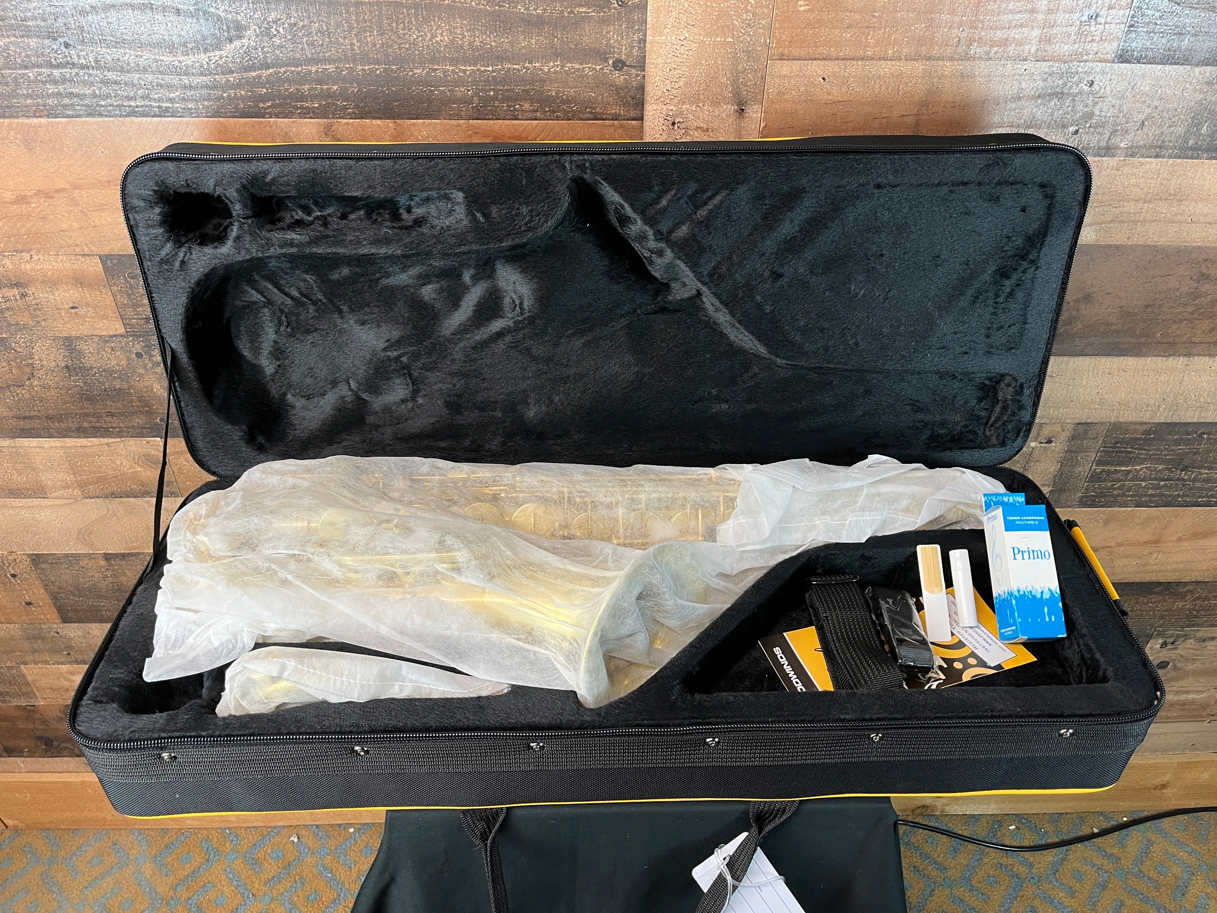 Prelude by Selmer TS711 Student Tenor Saxophone, Lacquer Finish, Hybrid Case