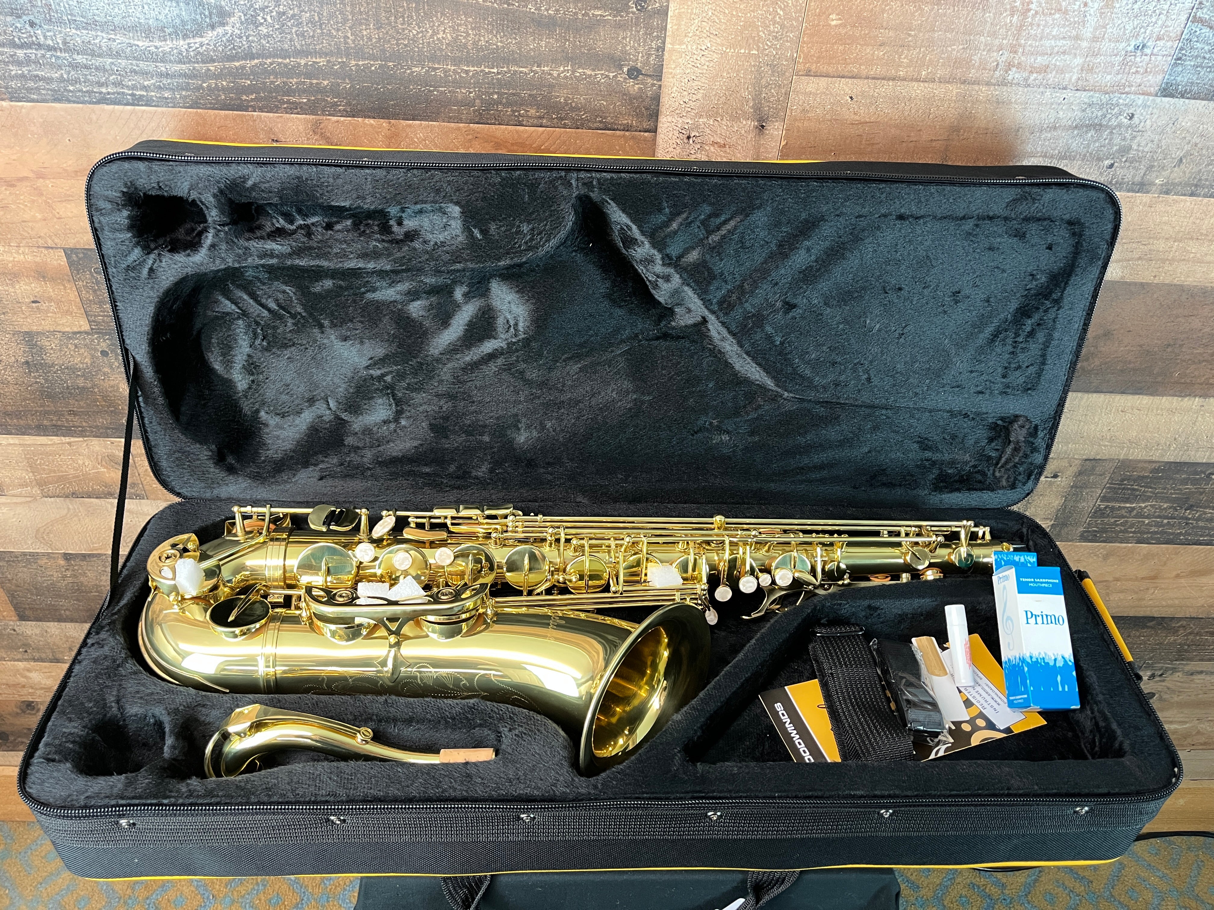 Prelude by Selmer TS711 Student Tenor Saxophone, Lacquer Finish, Hybrid Case