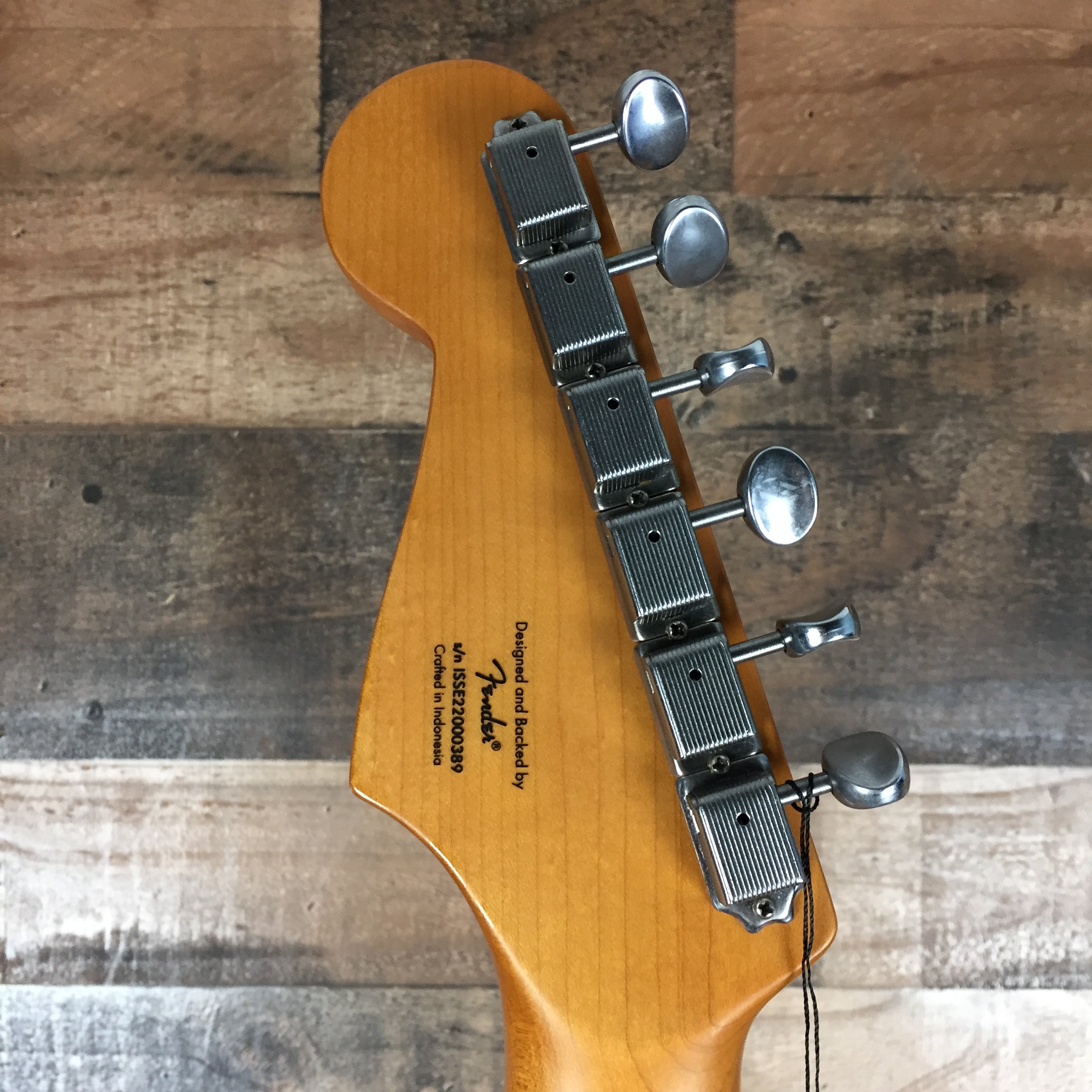 Squier 40th Anniversary Stratocaster Satin Seafoam Green, 389