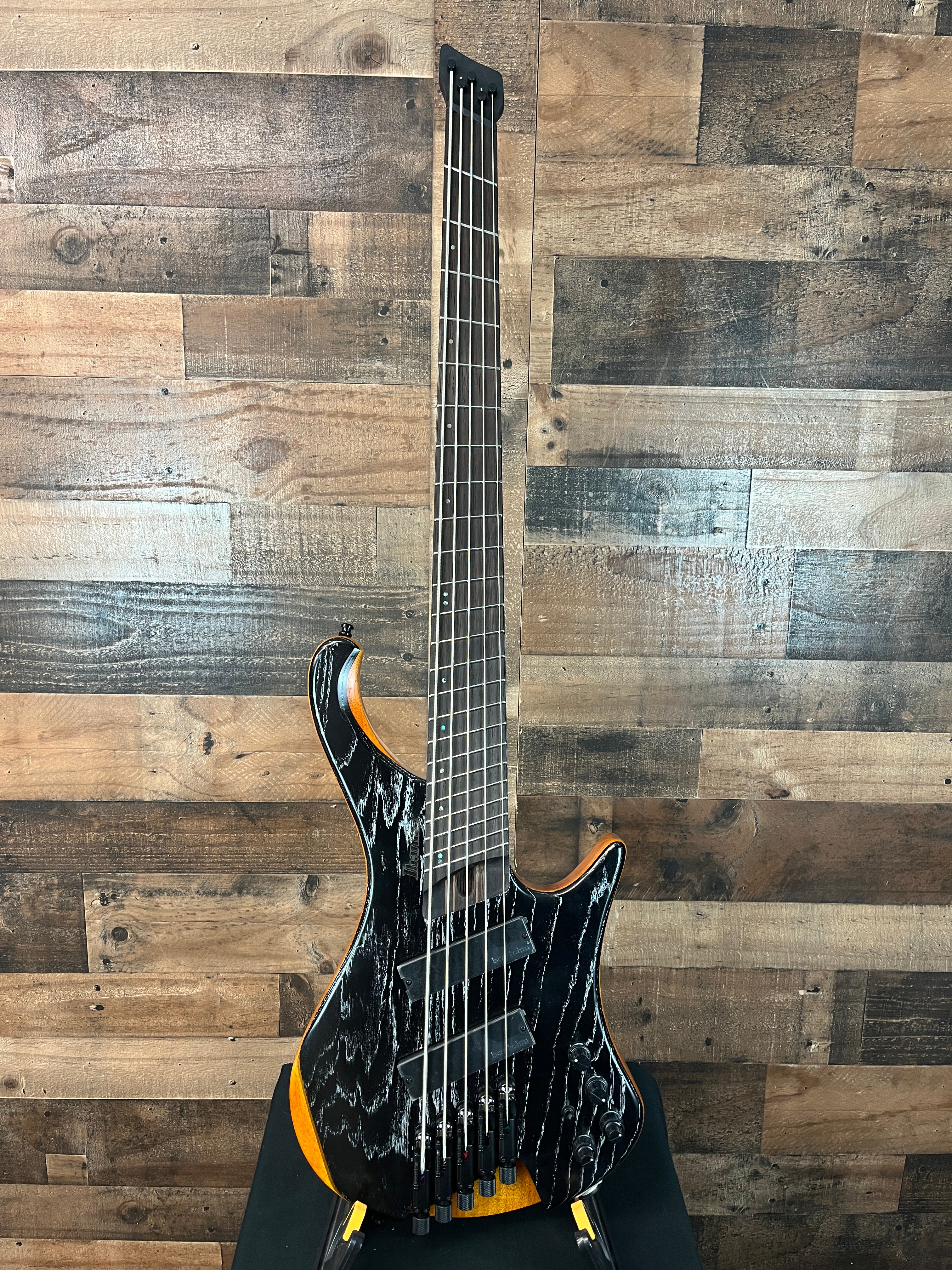 EHB1135MS Bass Workshop 5-string Multi-scale Headless Bass Guitar - Silver Wave Black Low Gloss, Gig Bag, 194