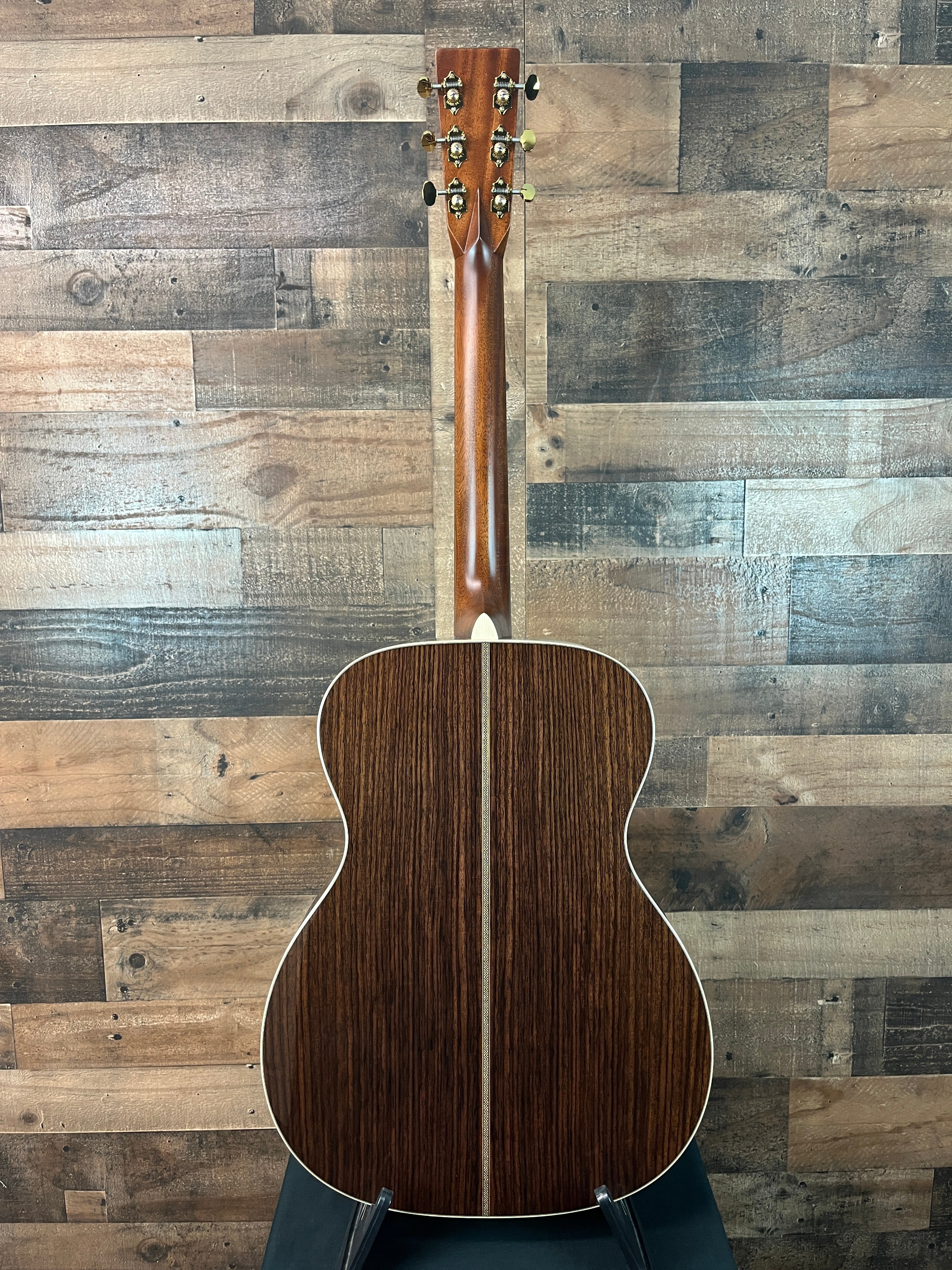 Martin 000-28 Modern Deluxe Acoustic Guitar Natural, Left-handed, 479