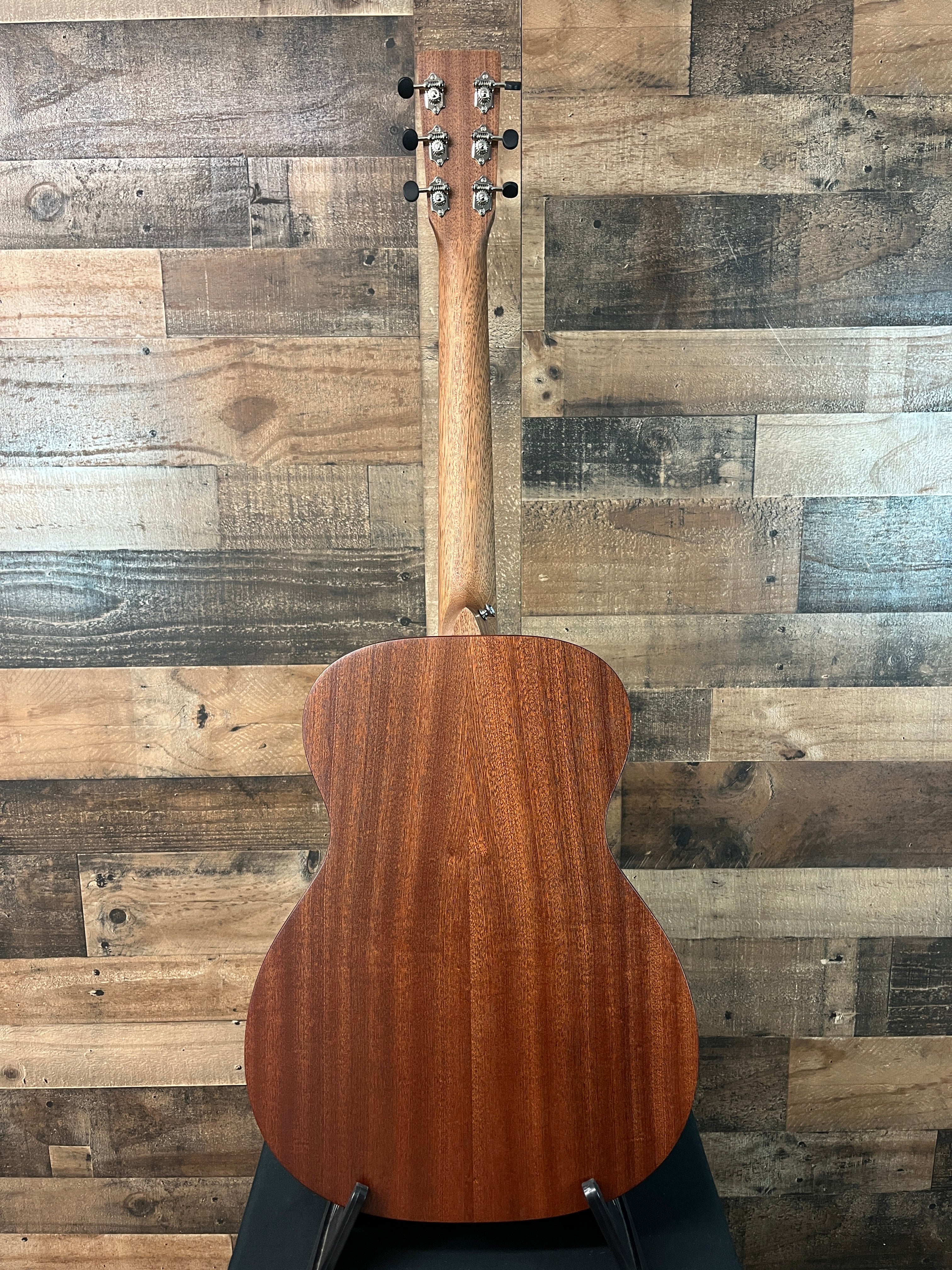 Martin 000-JRE SAPELE, Left Handed, 2025 Model, Natural, 309