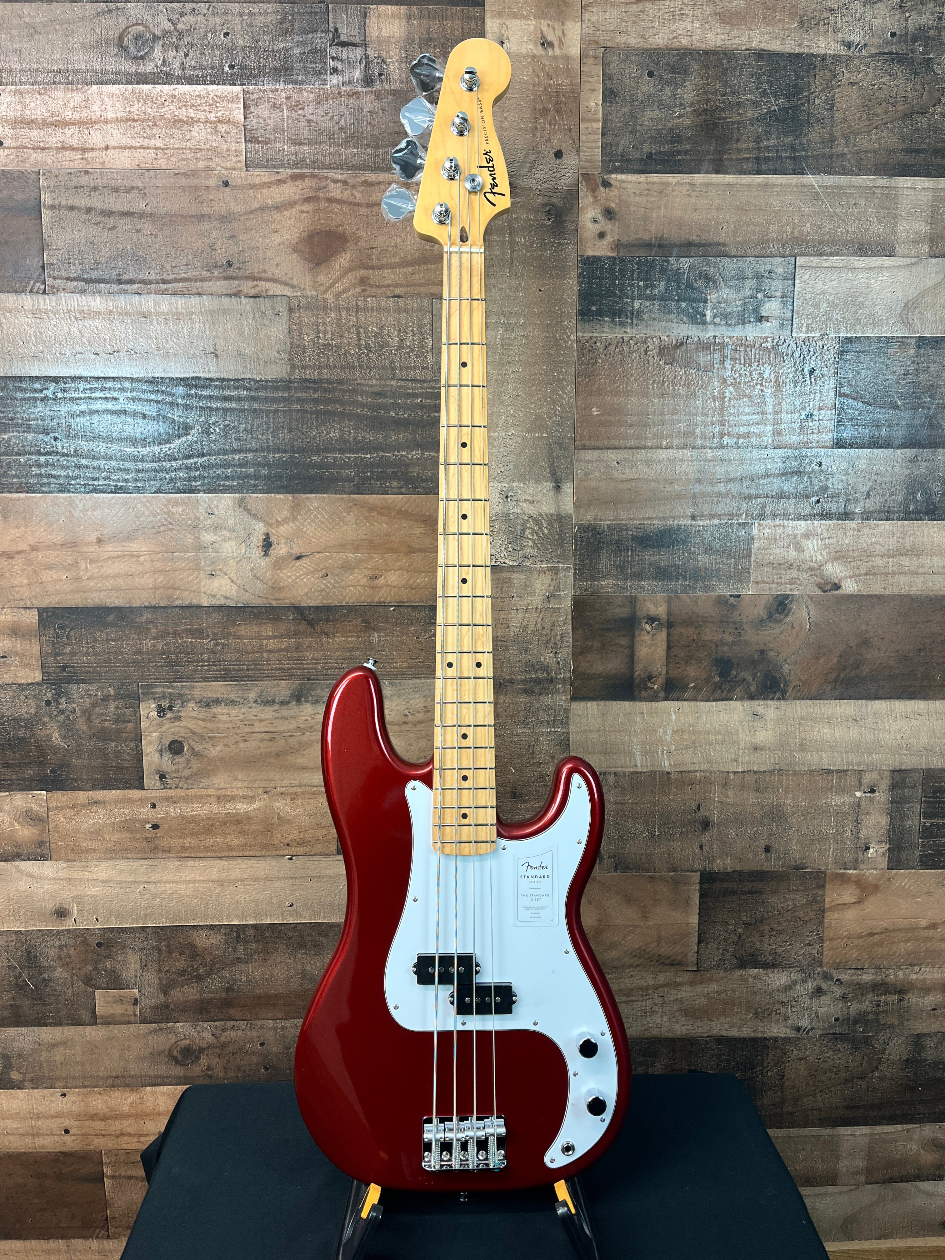 Standard Precision Bass, Candy Cola, 212