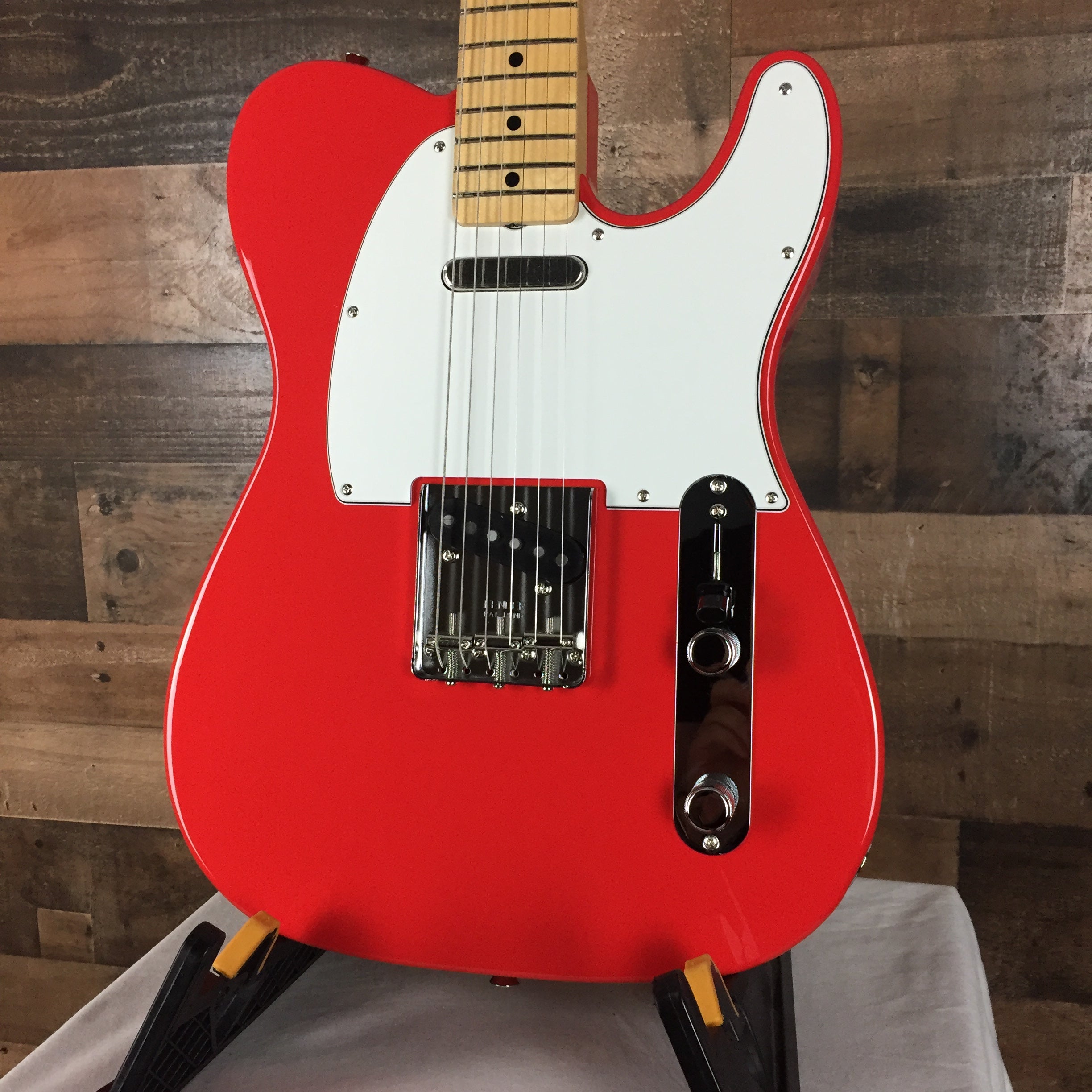 Made in Japan, Fender Limited International Color Telecaster, Morocco Red, Gig Bag, 331