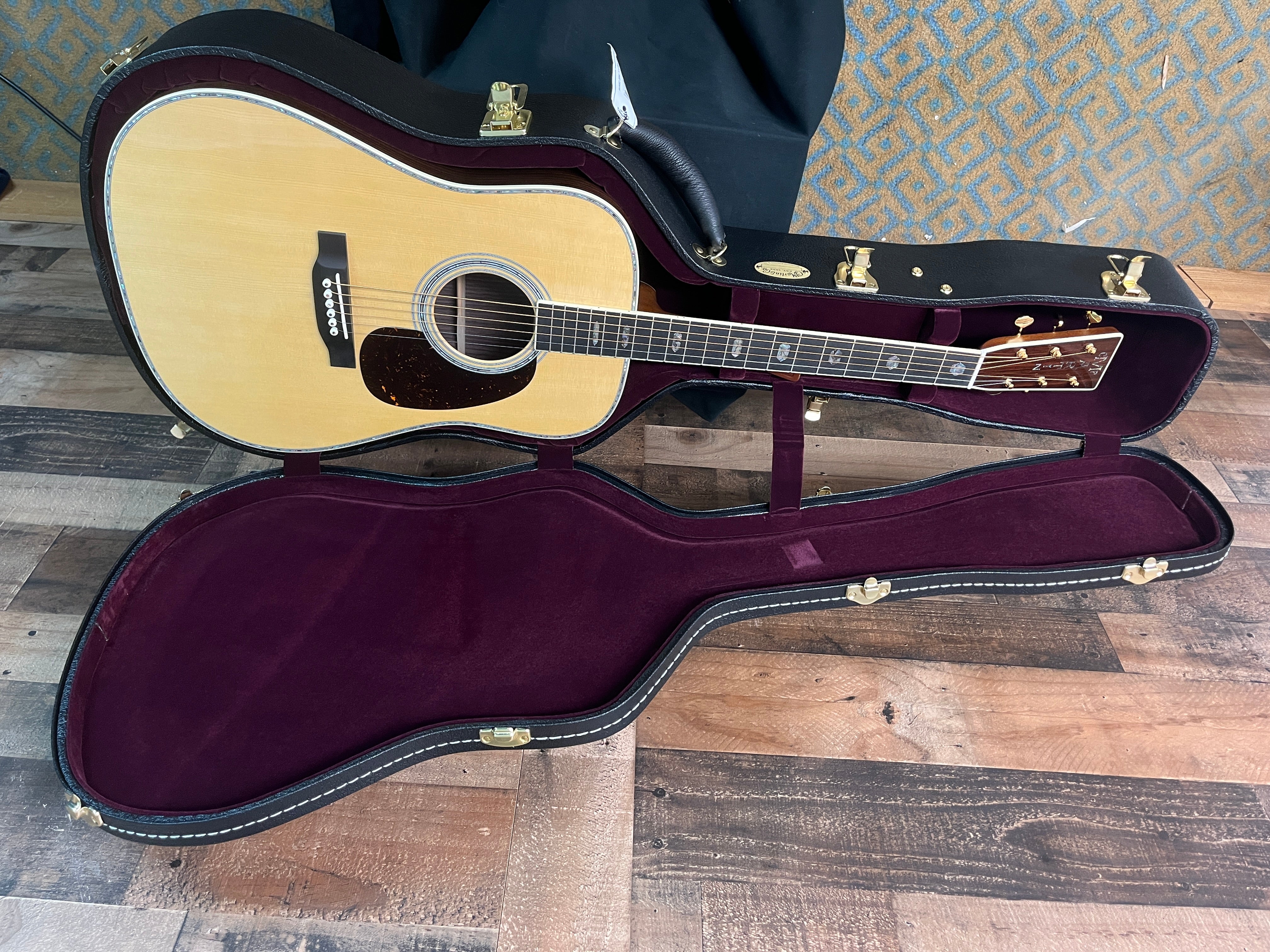 D-41 Standard Series Acoustic Guitar 2025 Model, Natural Aging Toner, Hardcase, 679