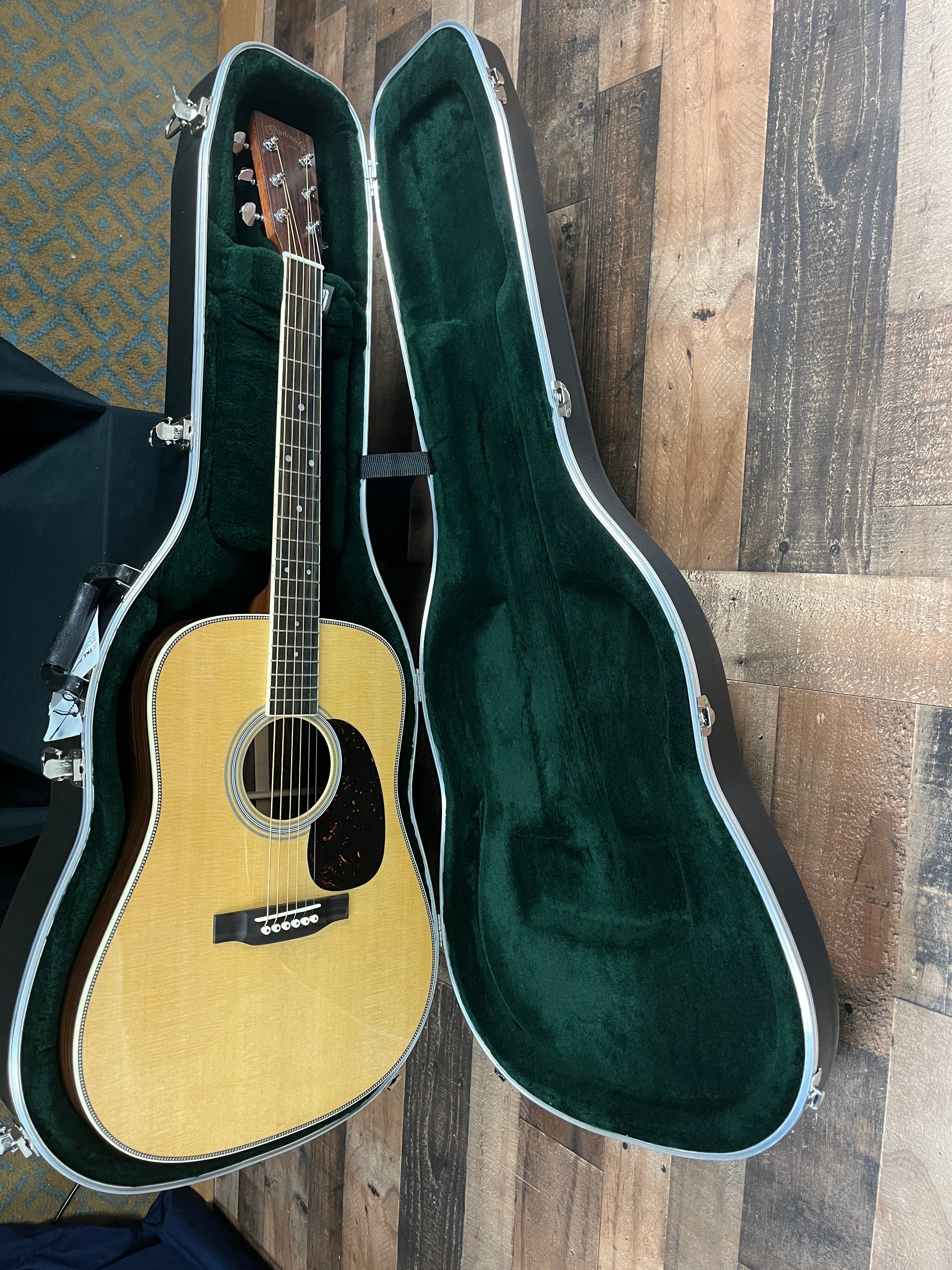HD-35 Standard Series Acoustic Guitar 2025 Model, Natural Aging Toner, Hardcase, 850