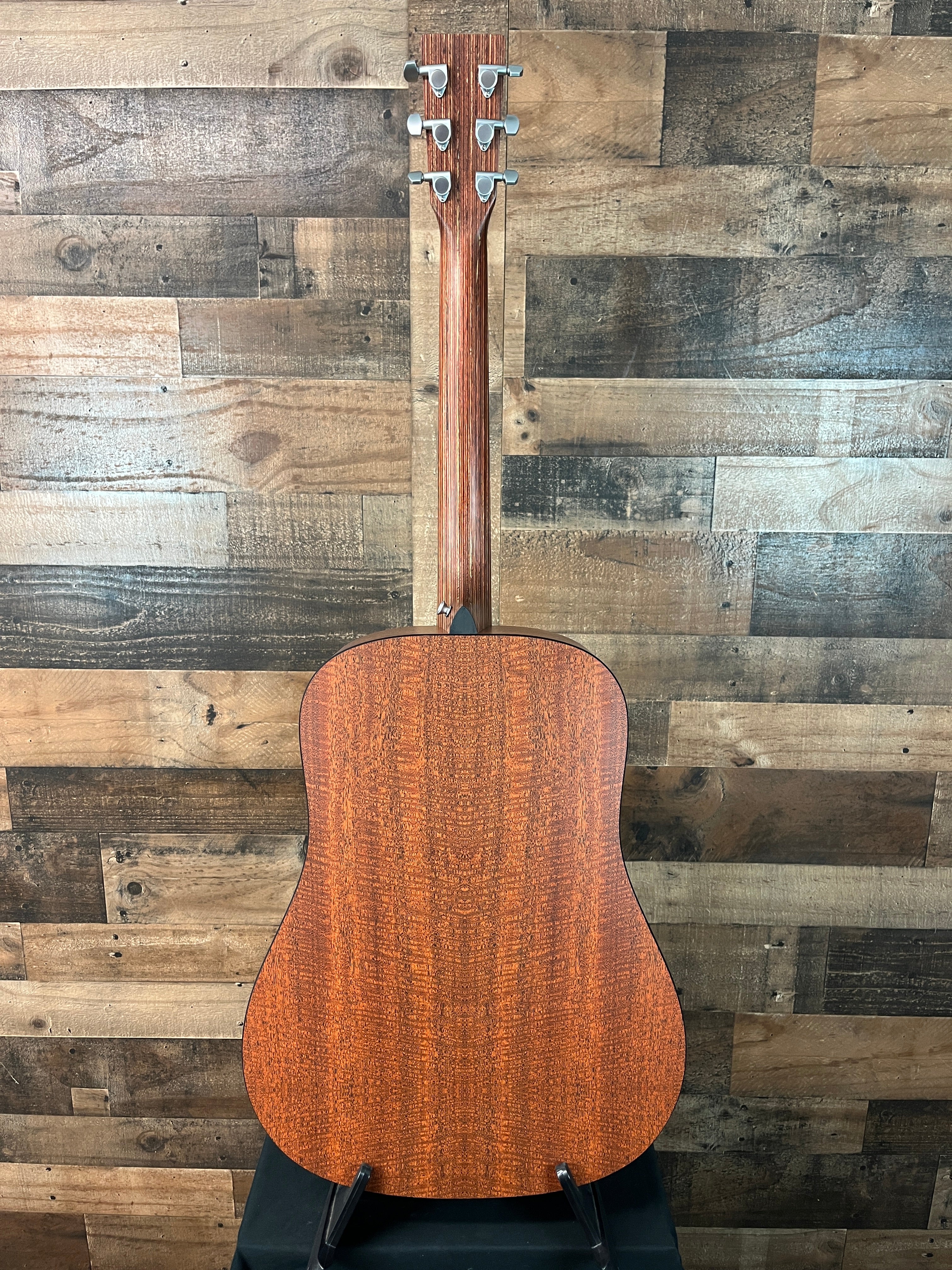 D-X1E Mahogany Acoustic-electric Guitar, Figured Mahogany Pattern, Soft Case, 697