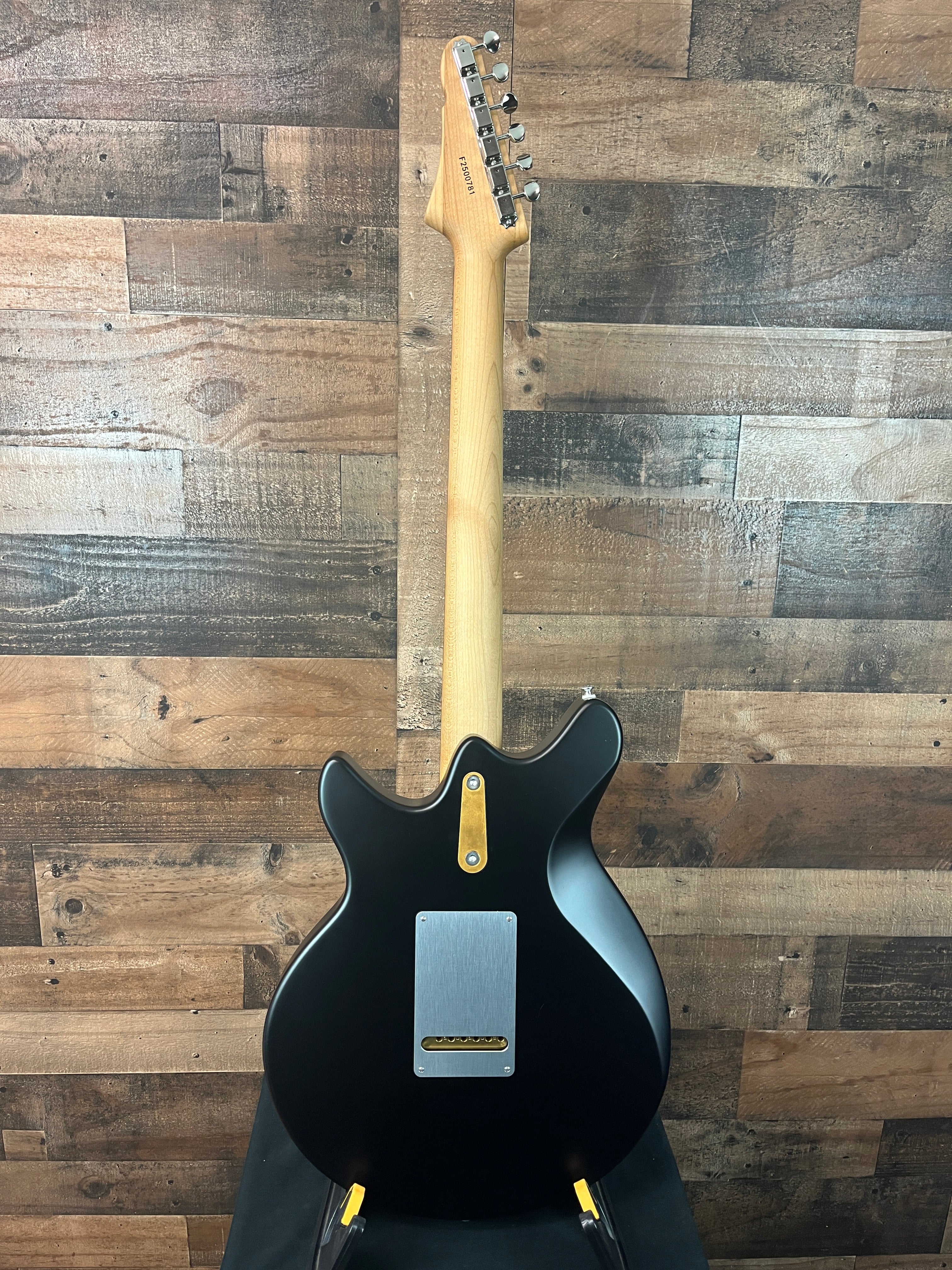 Eastman Guitars Fullertone DC'62 Electric Guitar - Moss Black, 781