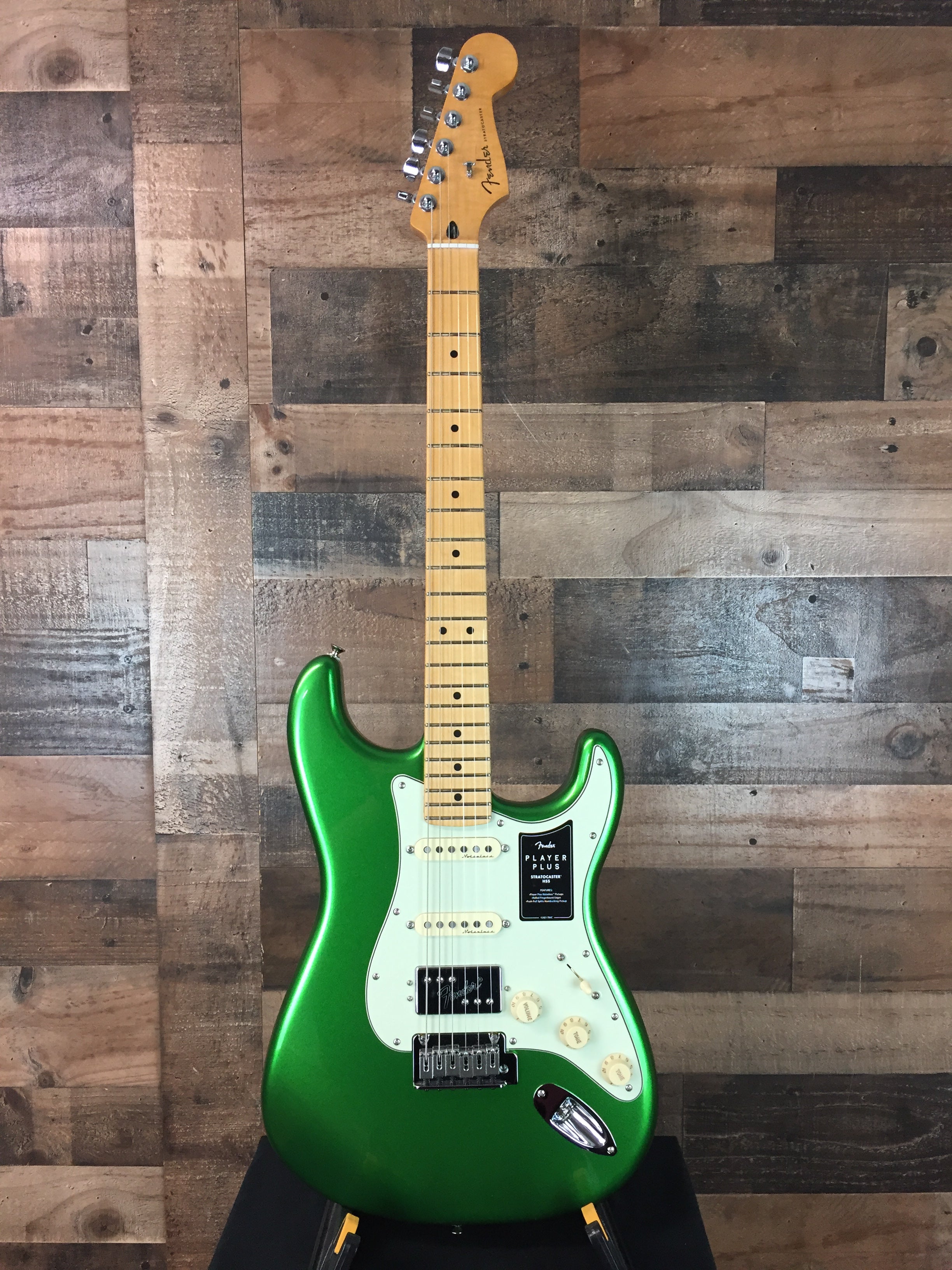 Fender Player Plus Stratocaster HSS Cosmic Jade, Gig Bag, 783