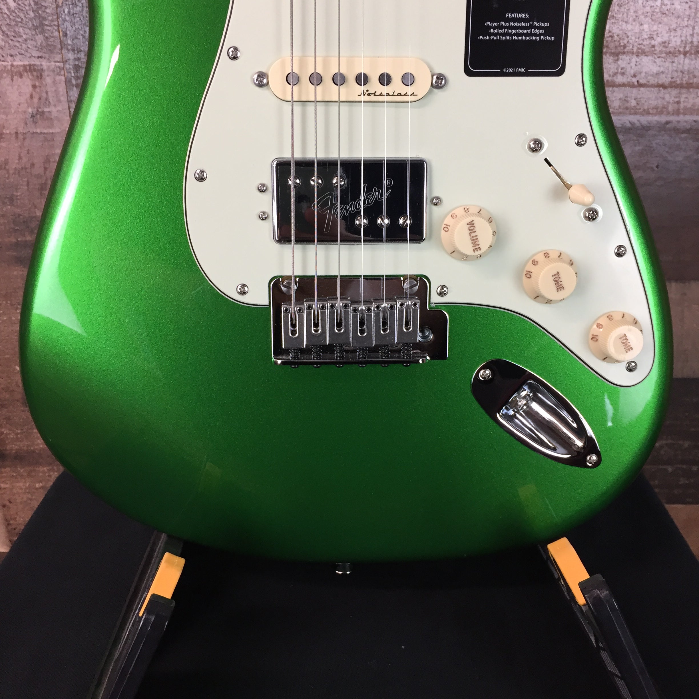 Fender Player Plus Stratocaster HSS Cosmic Jade, Gig Bag, 783