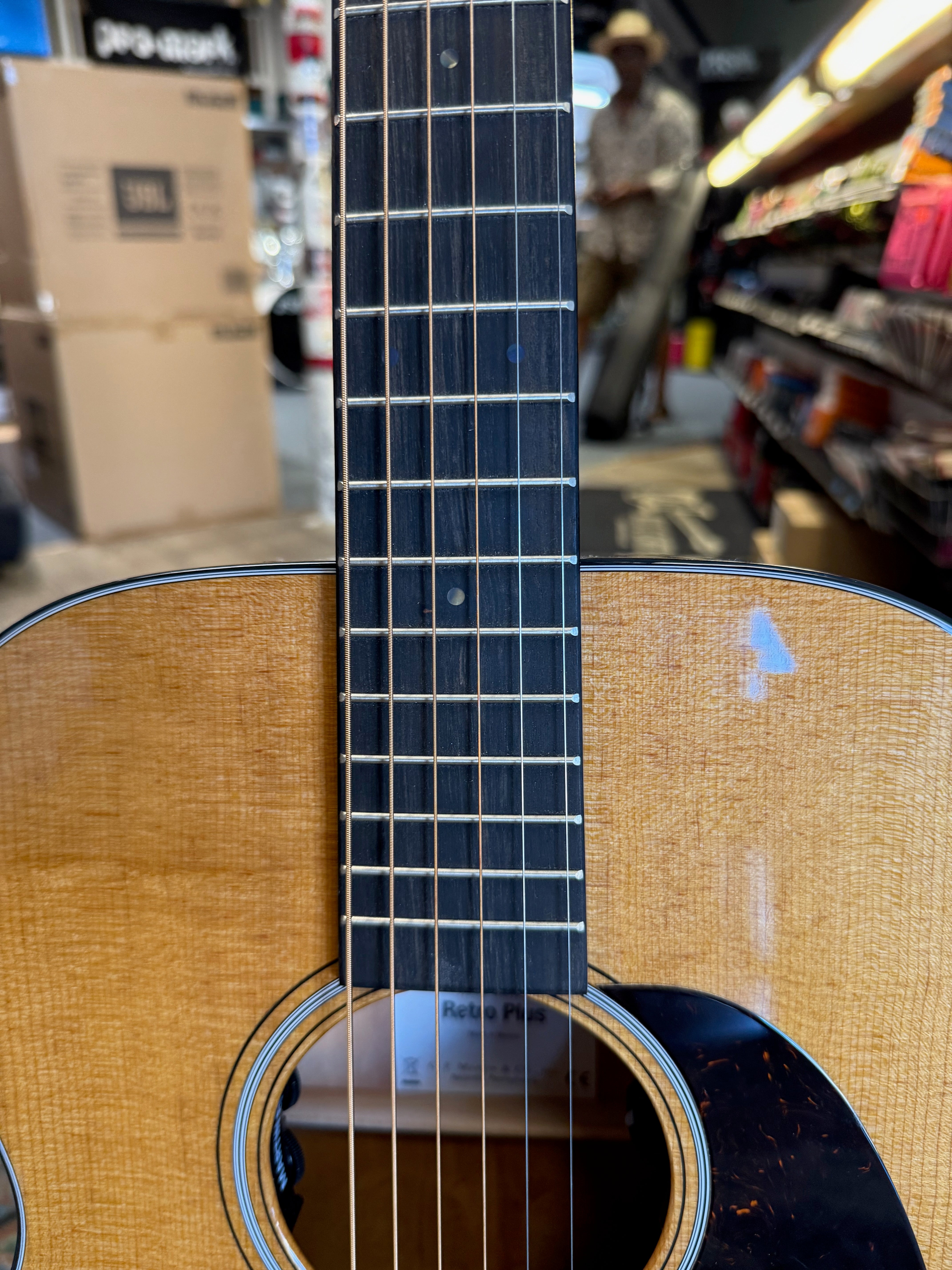 000E Retro Plus Mahogany Acoustic Electric Guitar - #372