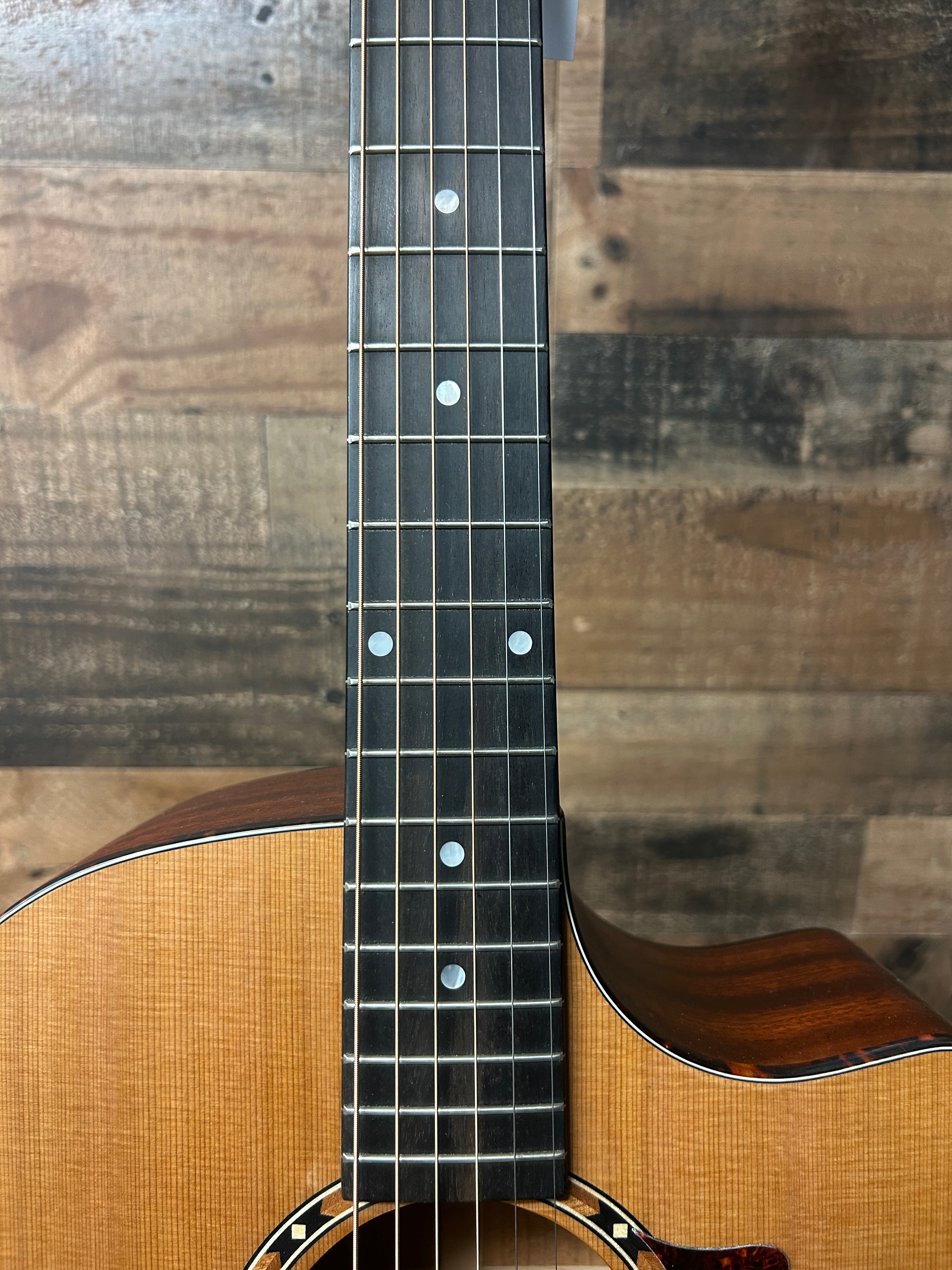 Eastman AC122-2CE Natural