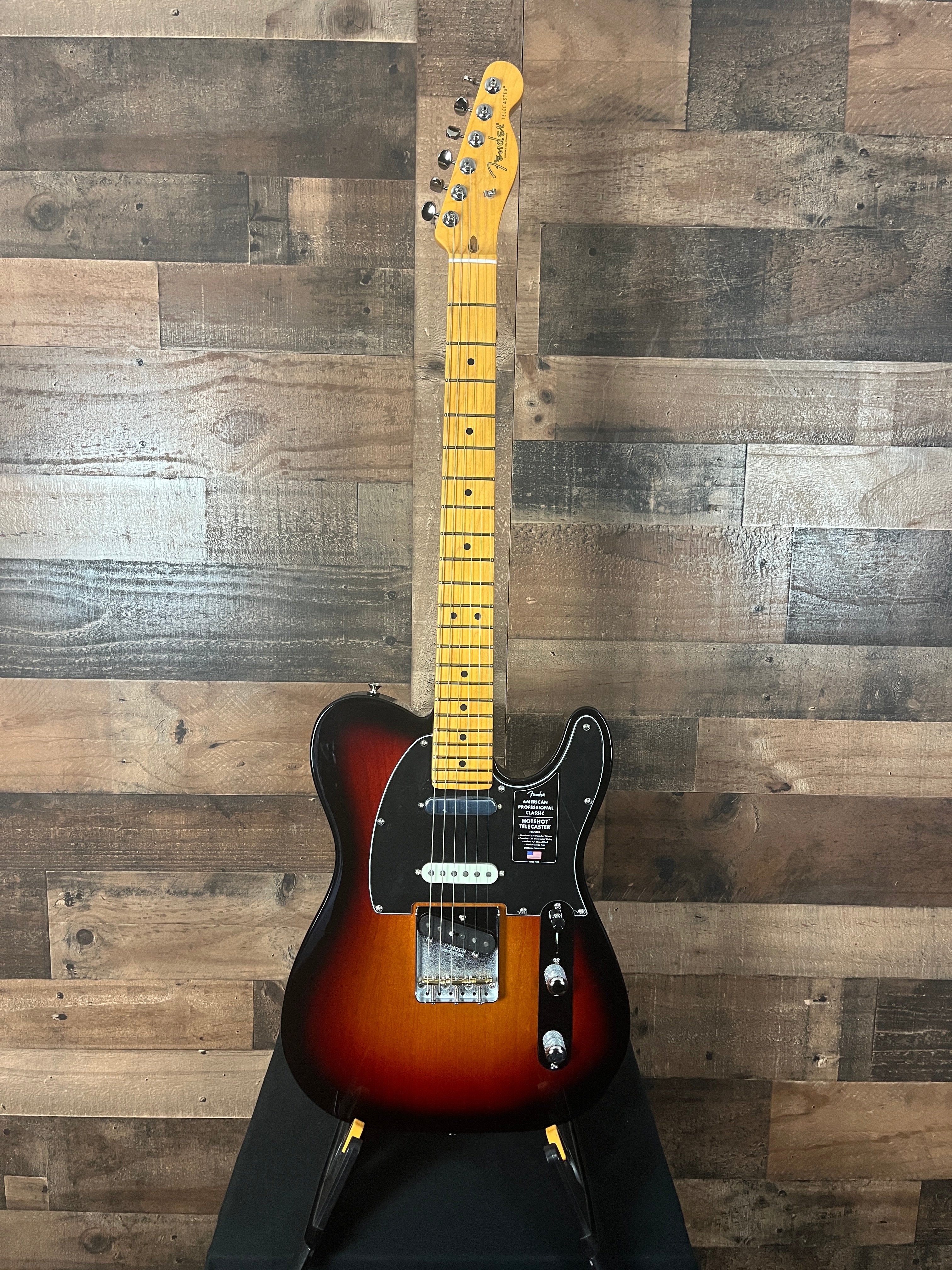 Fender American Professional Classic Hotshot Telecaster, 3-Color Sunburst, Gig Bag, 591