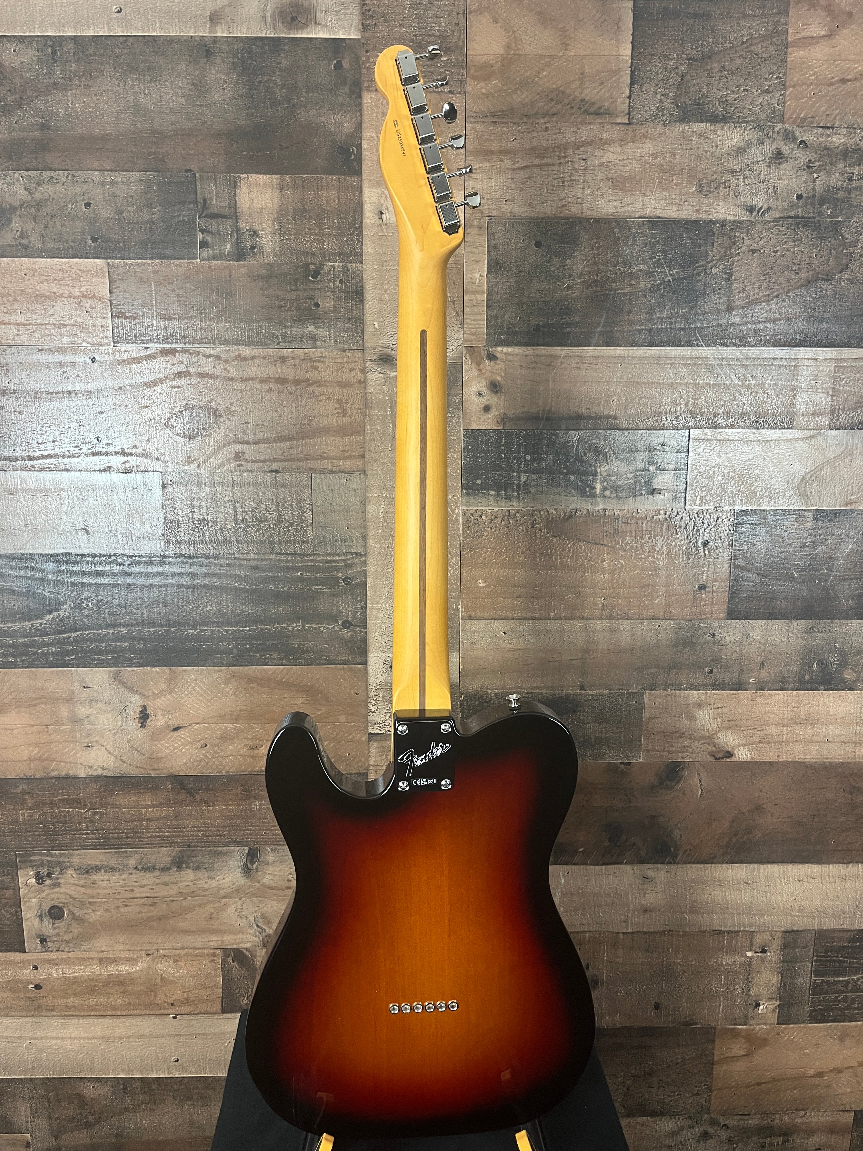 Fender American Professional Classic Hotshot Telecaster, 3-Color Sunburst, Gig Bag, 591