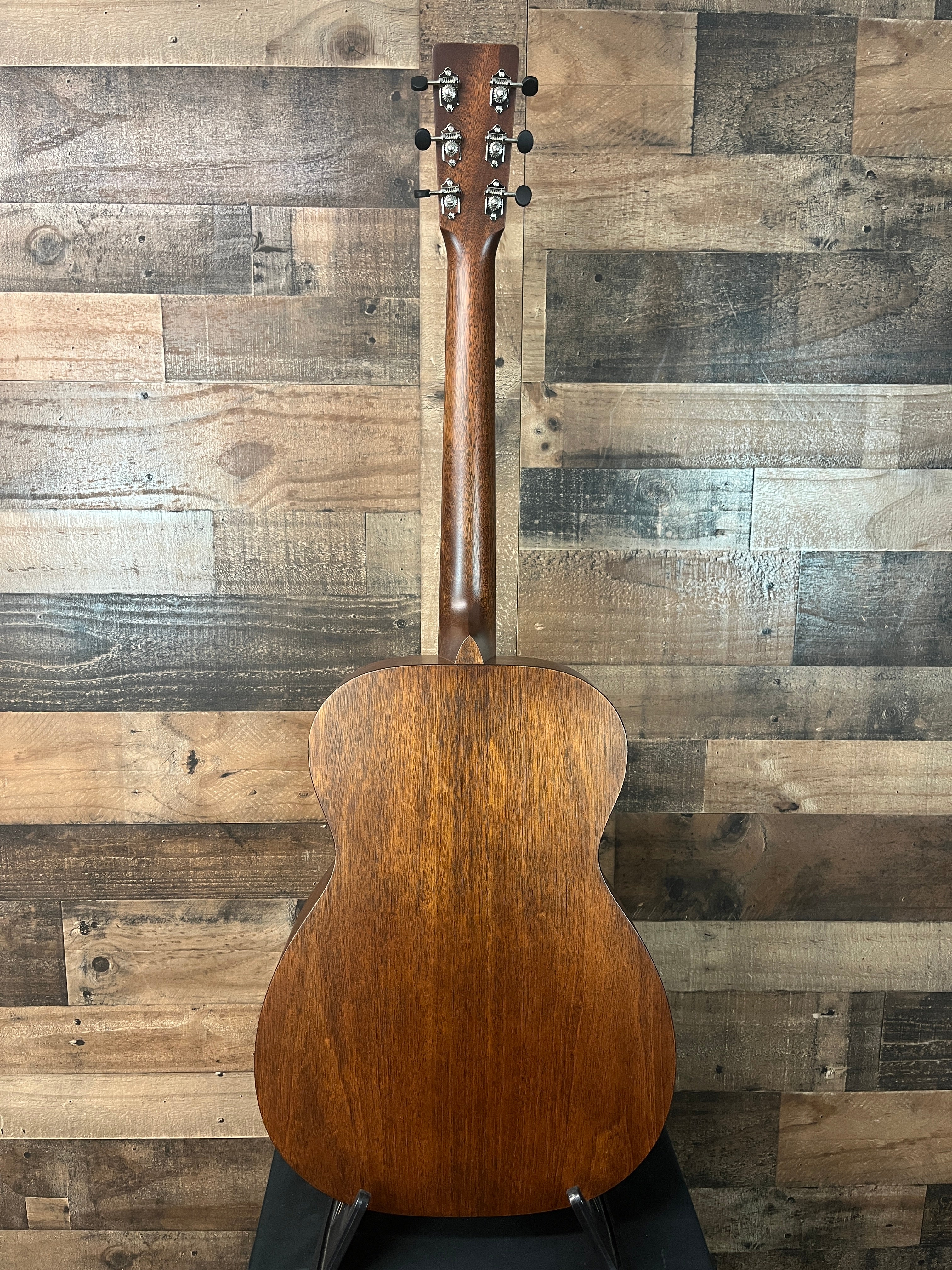 Martin 0015M Acoustic Guitar - Satin Natural Mahogany #178