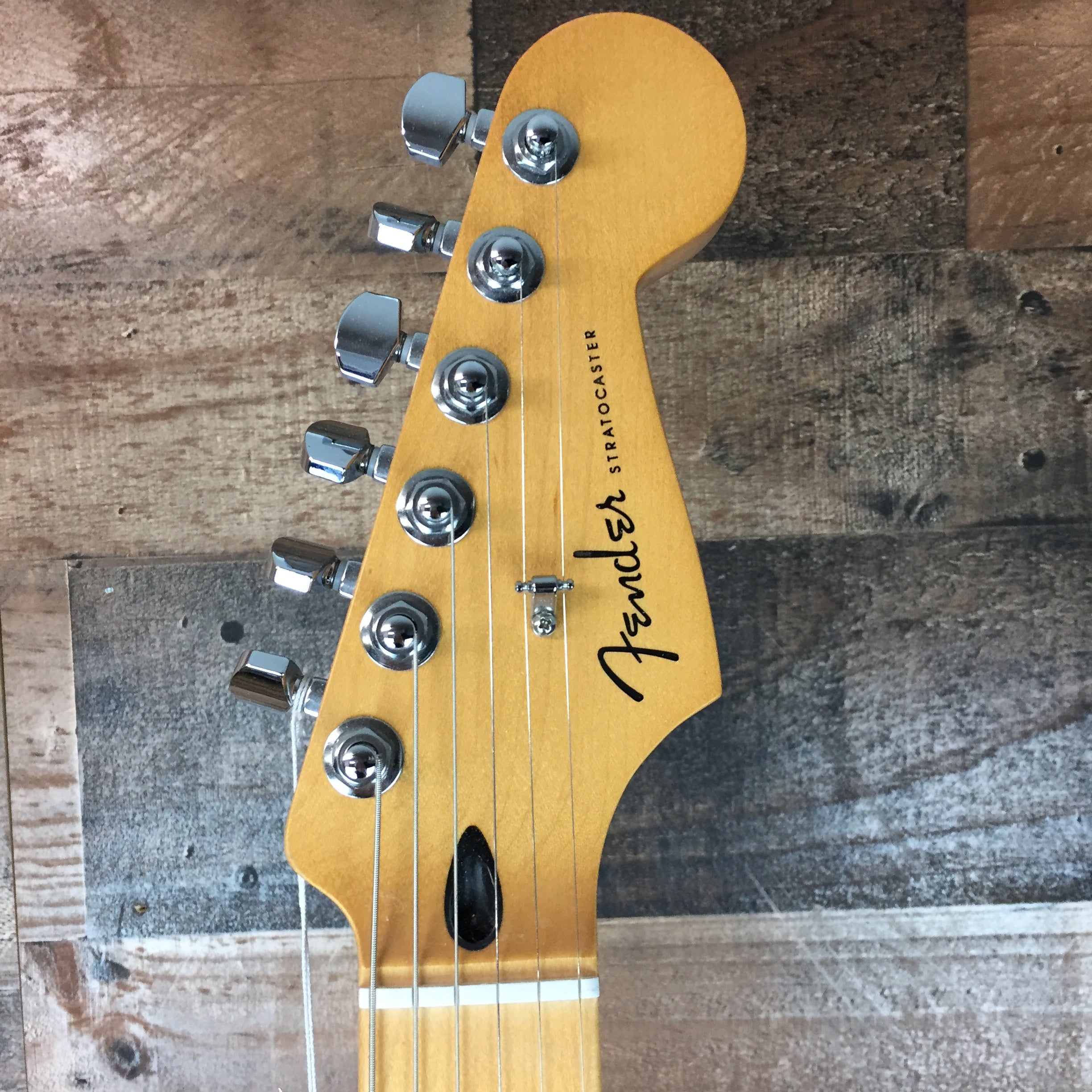 Player Plus Stratocaster, Tequila Sunrise, Gig Bag, 582