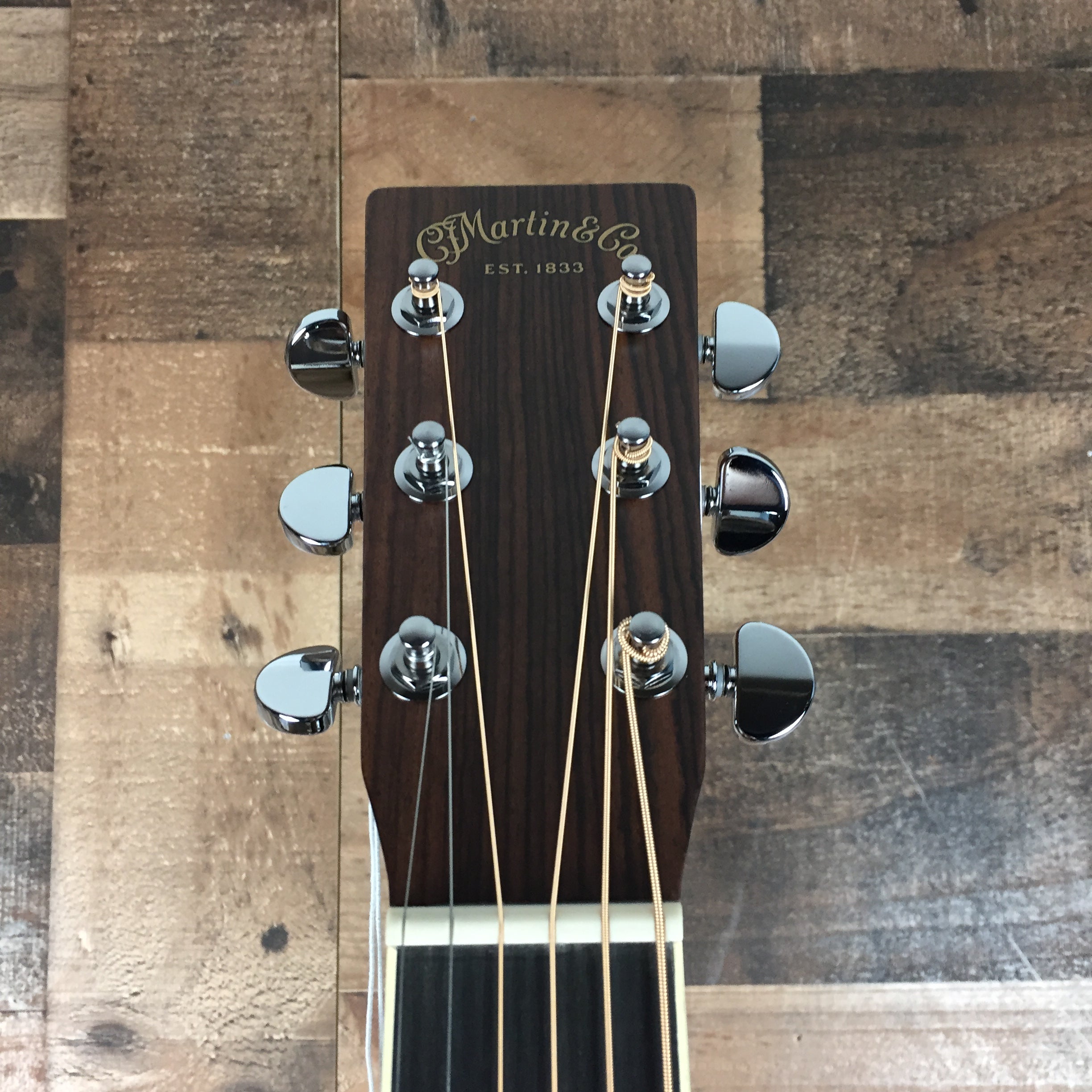 Martin D-35 Left-Handed Acoustic Guitar,Natural, Martin Hard Case, 357