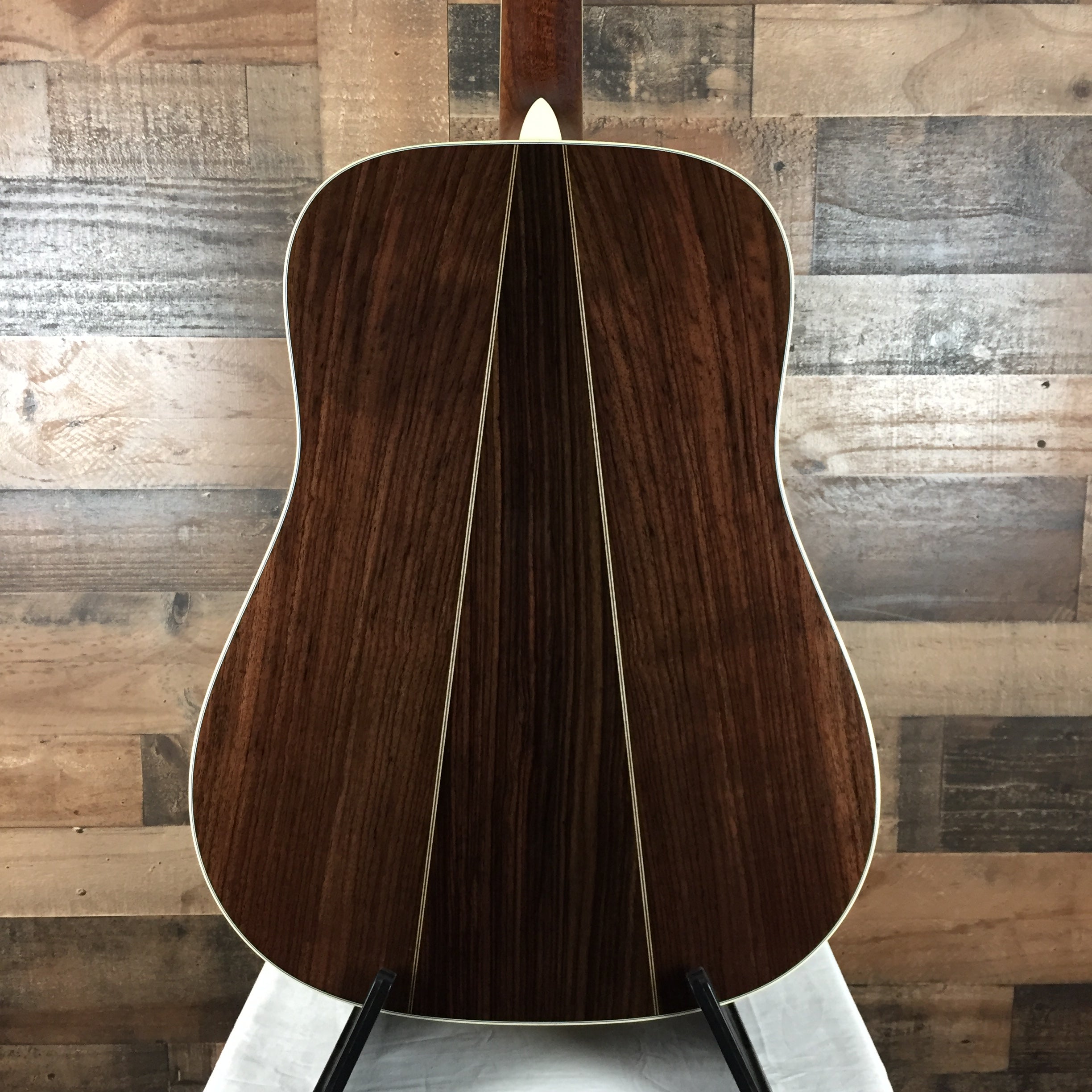 Martin D-35 Left-Handed Acoustic Guitar,Natural, Martin Hard Case, 357