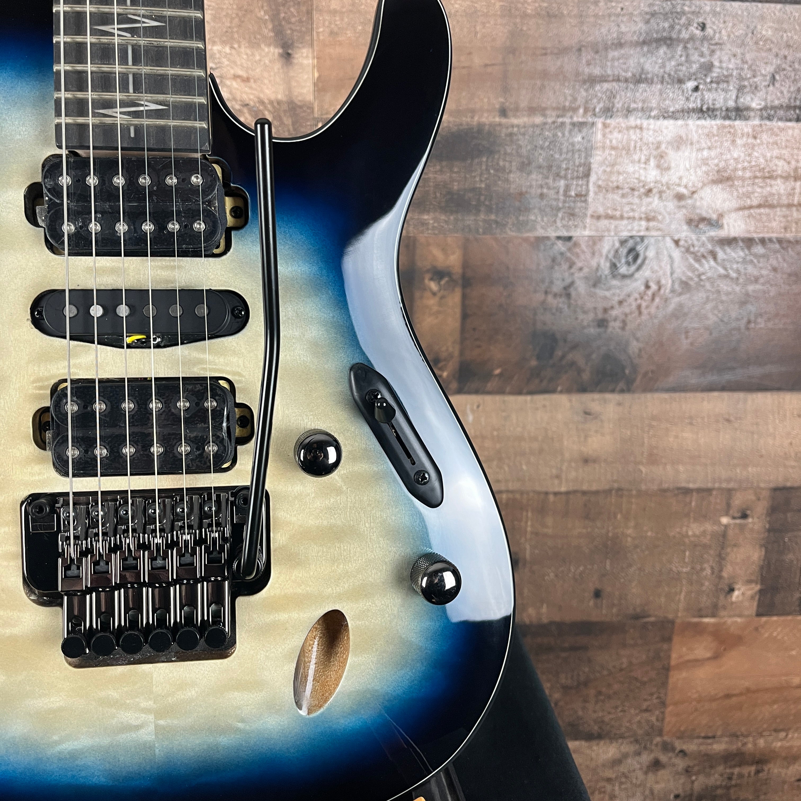 Nita Strauss Signature JIVA JR Deep Sea Blonde, 674
