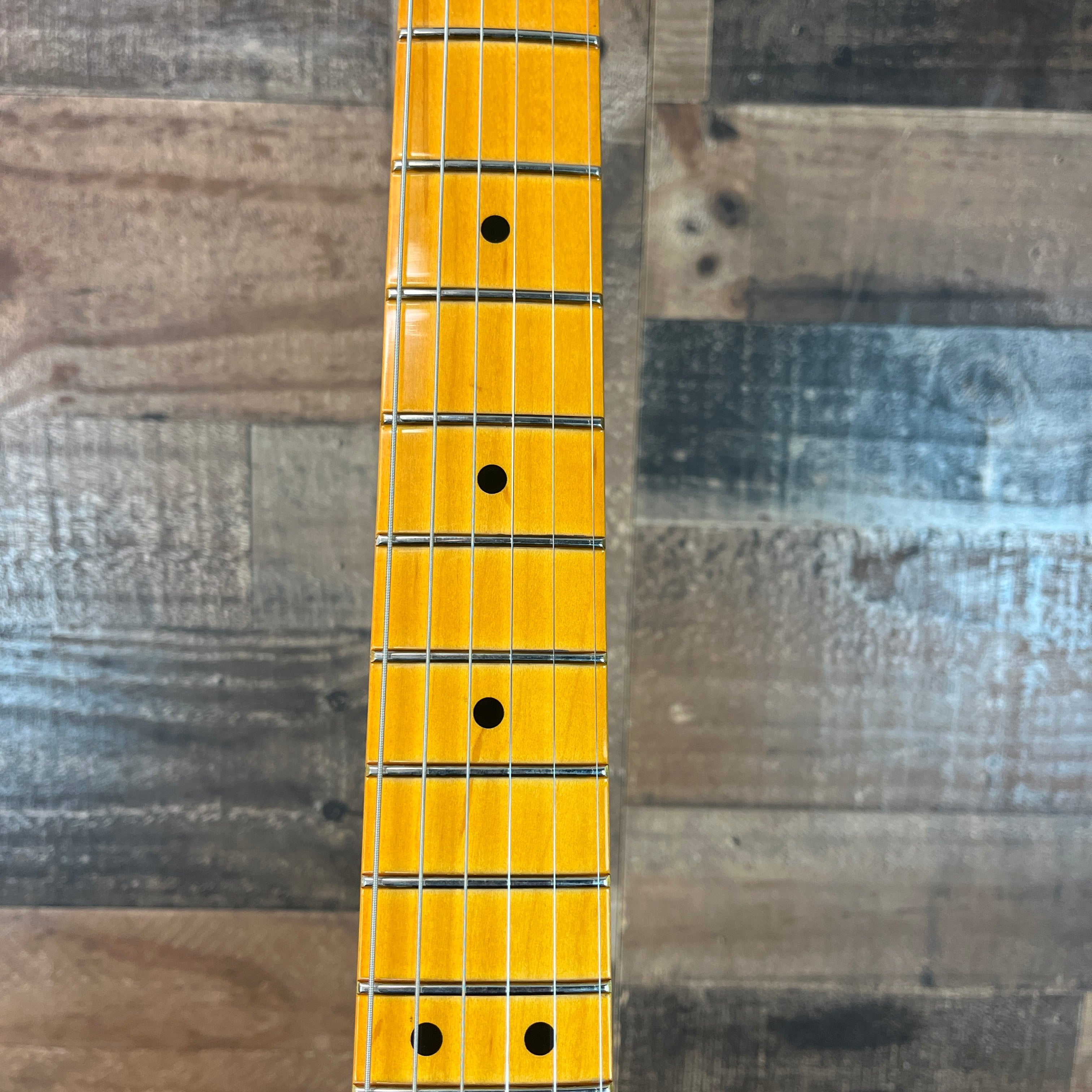 American Professional II Telecaster, Maple Fretboard, Butterscotch Blonde, Hard Case, 915
