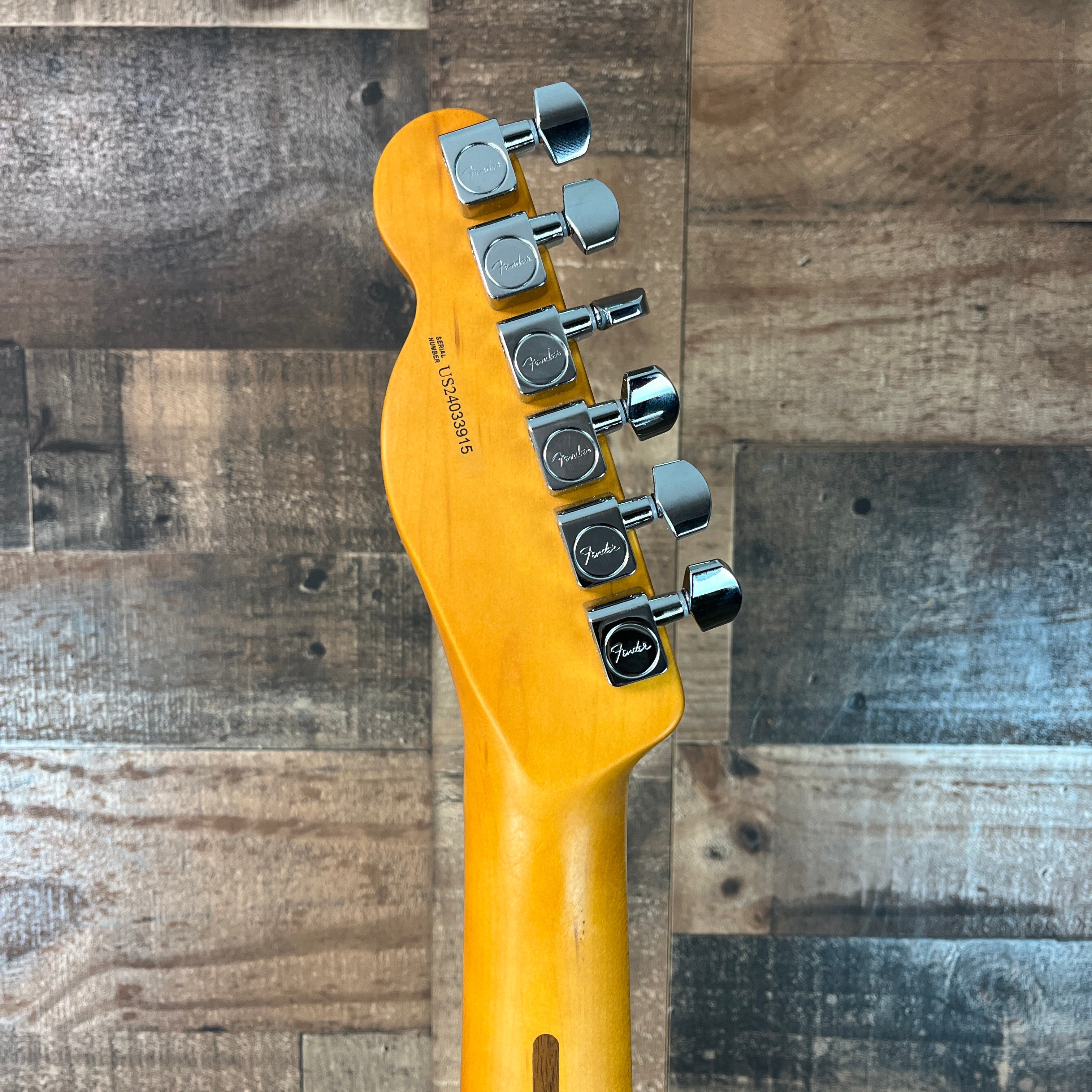 American Professional II Telecaster, Maple Fretboard, Butterscotch Blonde, Hard Case, 915