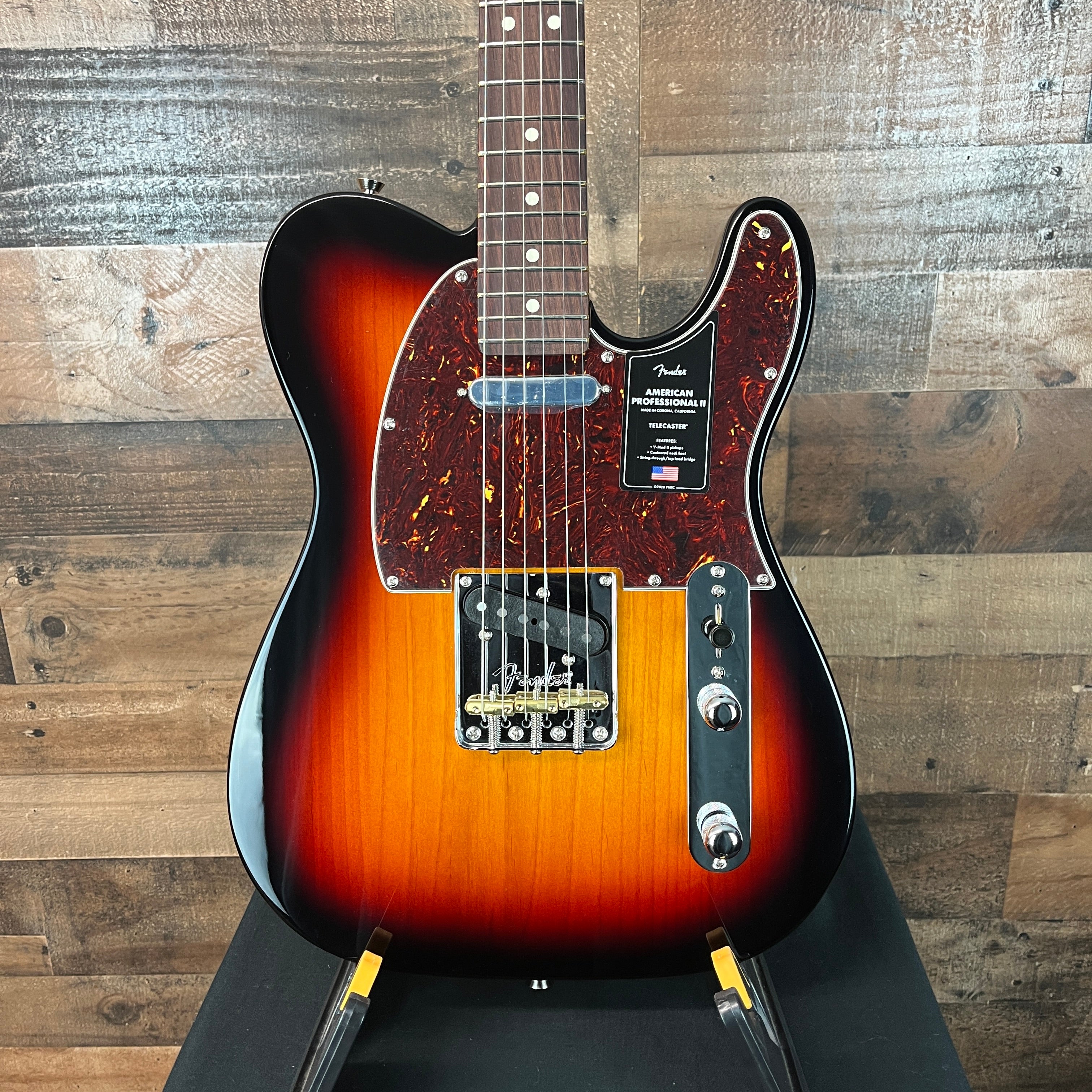 American Professional II Telecaster, Rosewood Fretboard, 3-Color Sunburst, Hard Case, 579