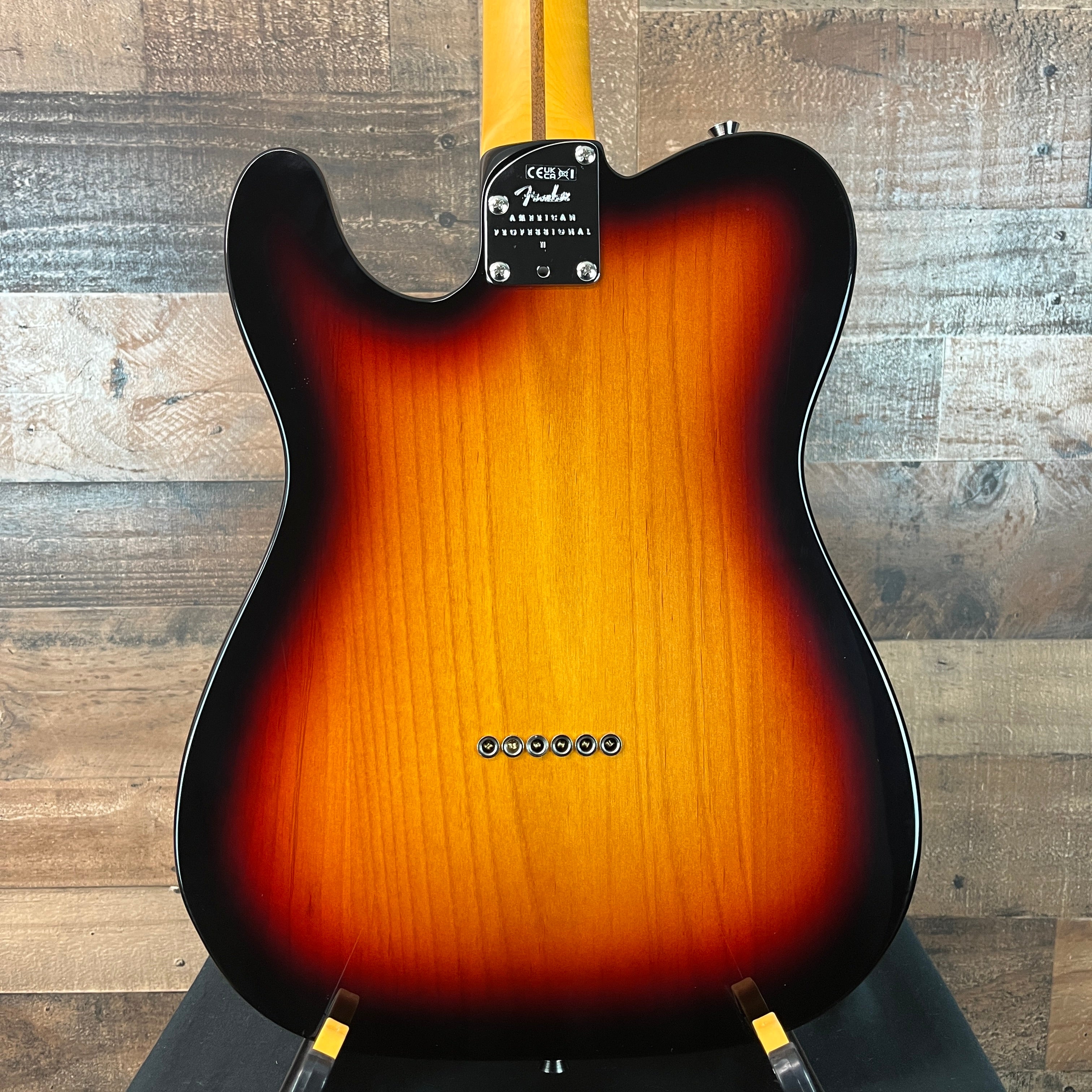 American Professional II Telecaster, Rosewood Fretboard, 3-Color Sunburst, Hard Case, 579