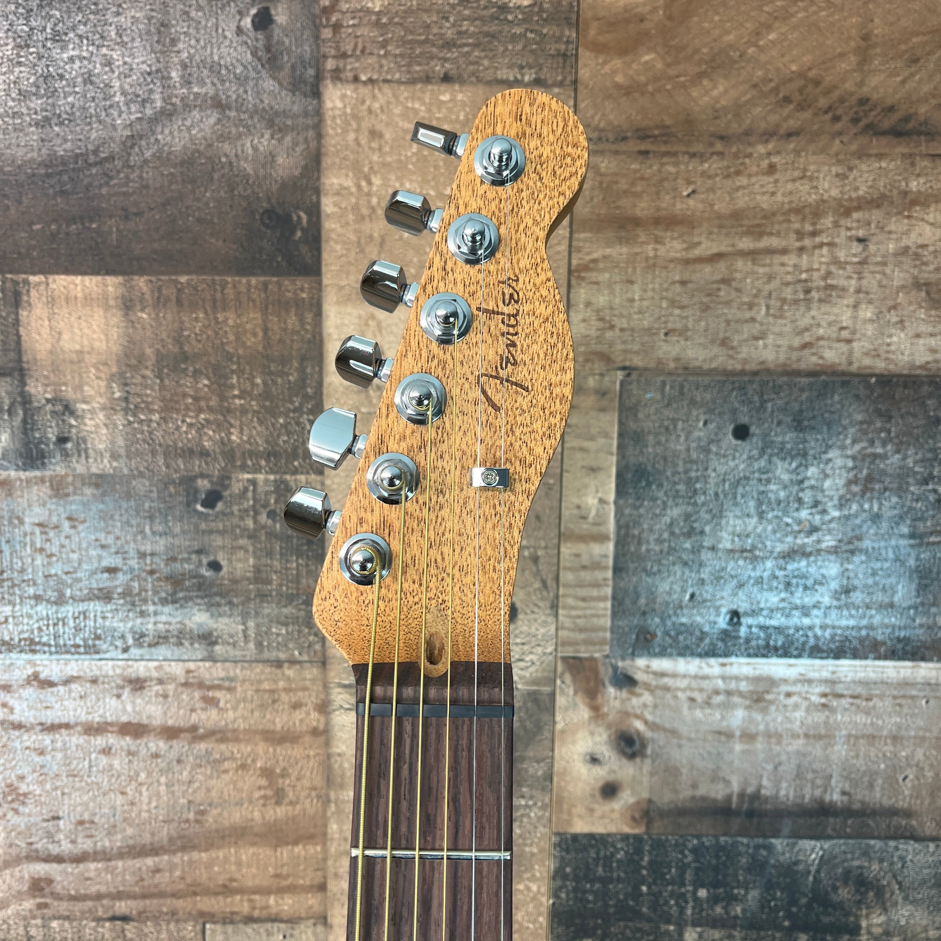 FINNEAS Acoustasonic Player Telecaster, Cappuccino Fade, Gig bag, 180