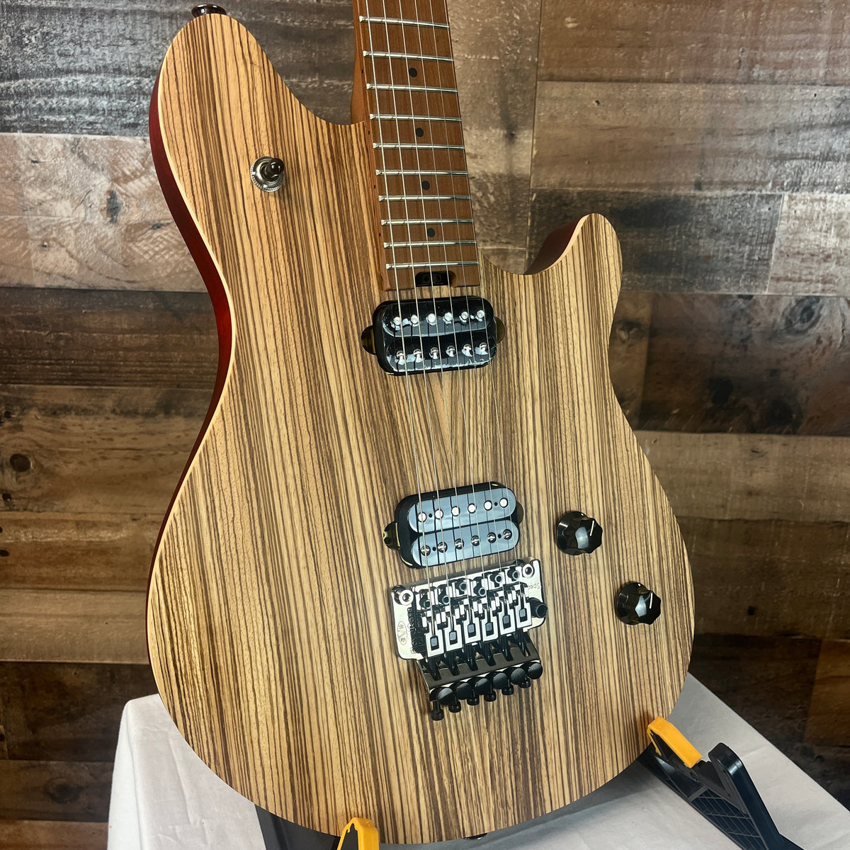 EVH Wolfgang Standard Exotic Zebrawood
