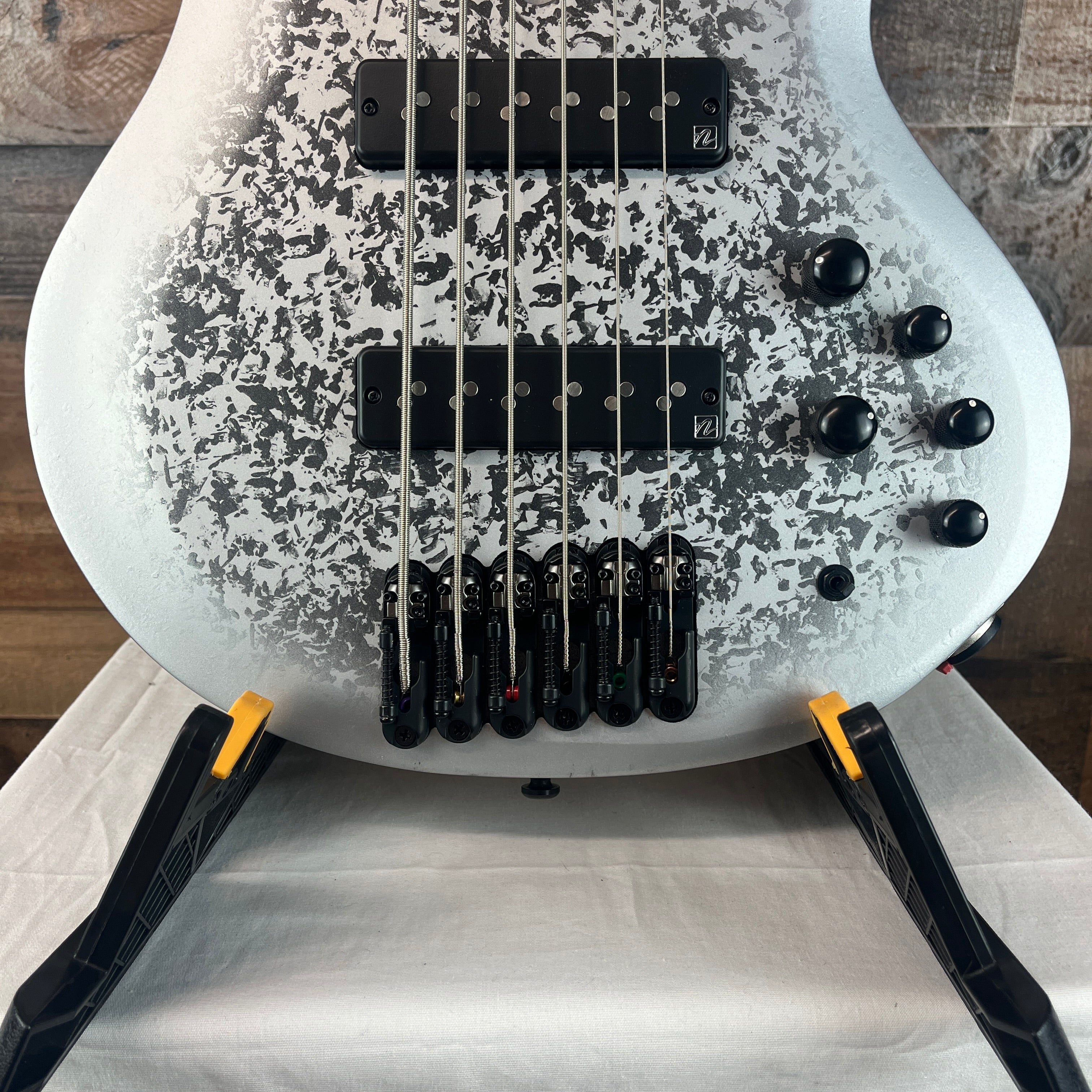 Ibanez BTB5TH6SLM 25th Anniversary, Silver Blizzard Matte, 598