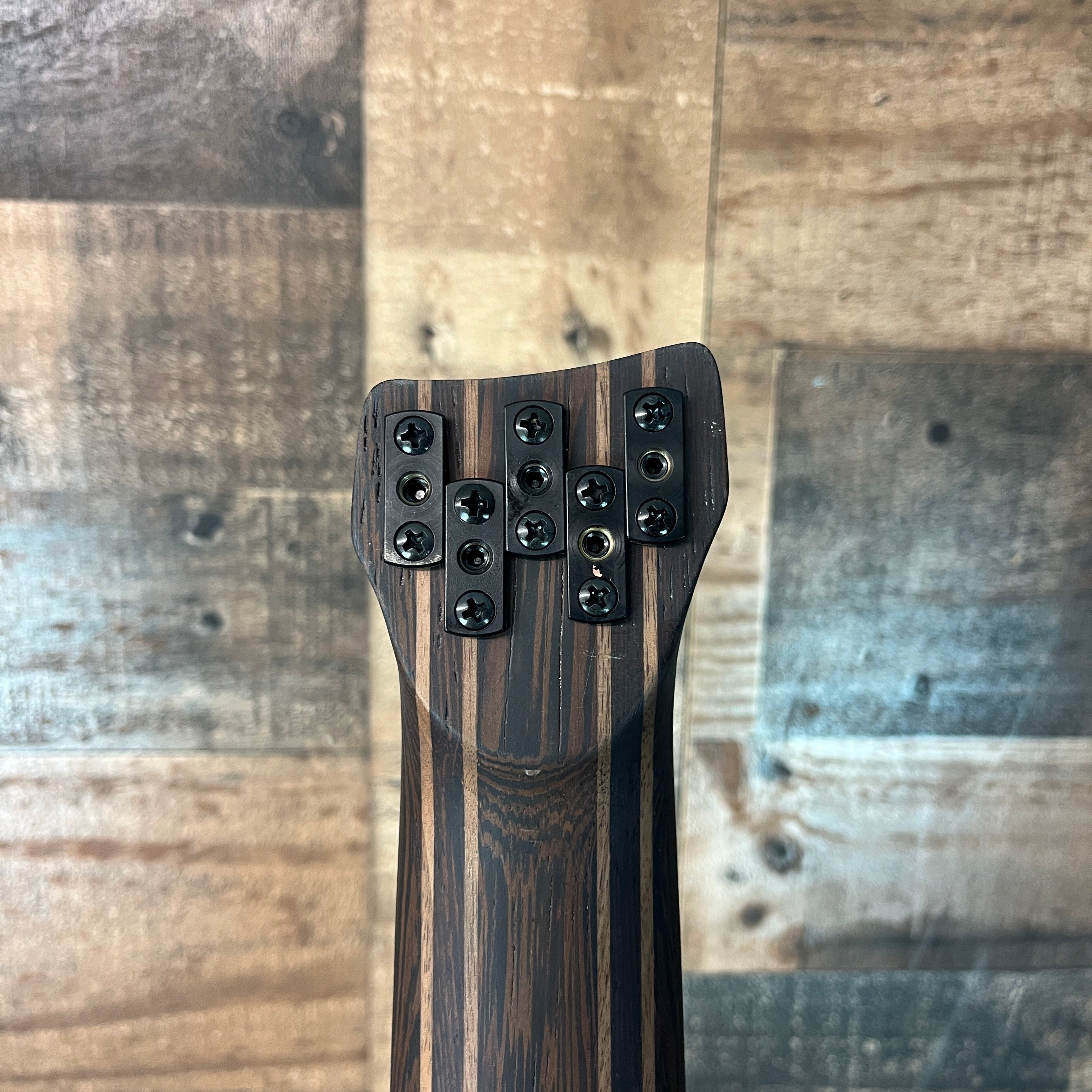 Ibanez EHB1505S, Dragon Eye Burst Low Gloss, Gig Bag Included 423